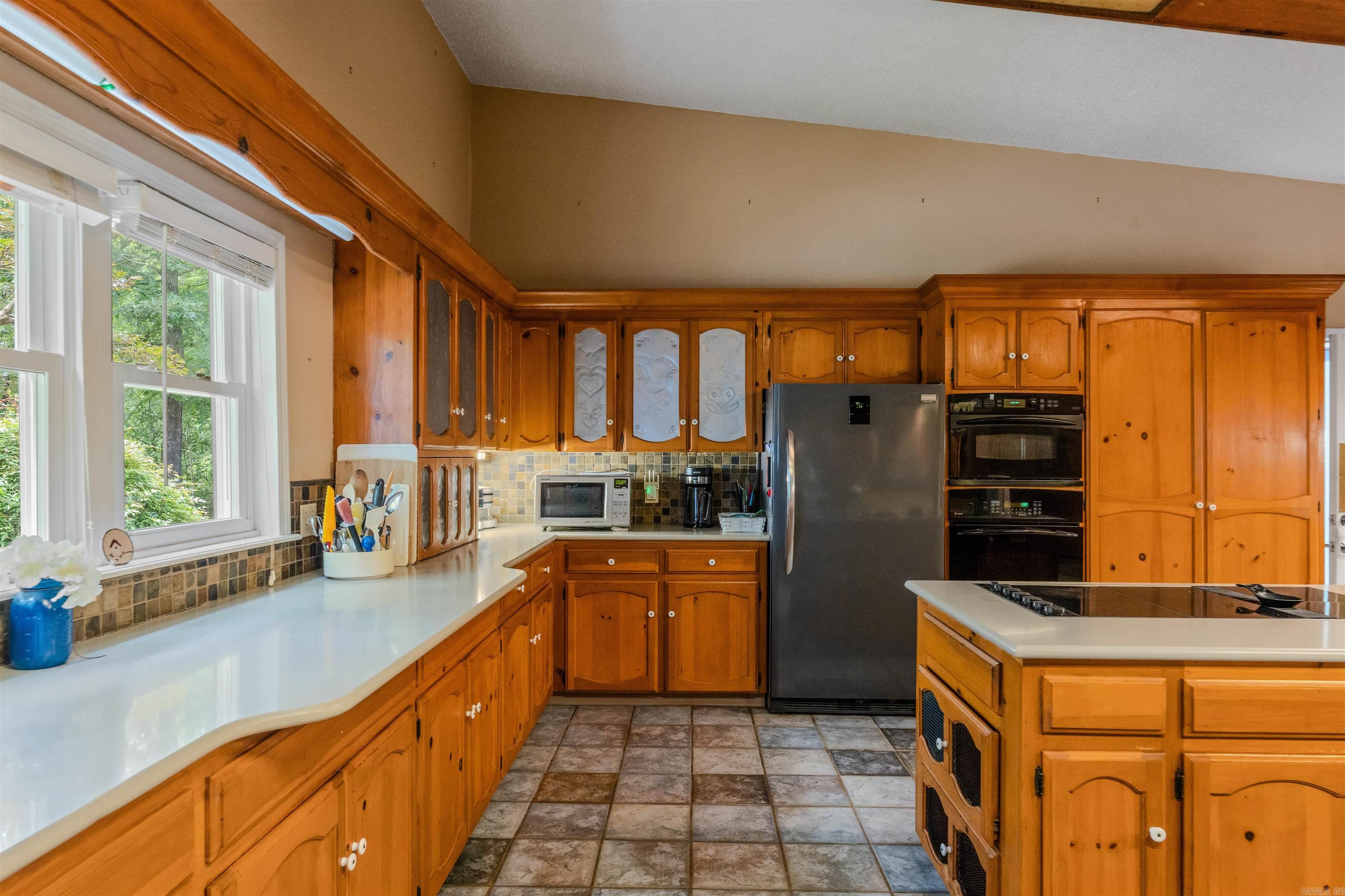 15700 Vimy Woods Property Photo 35