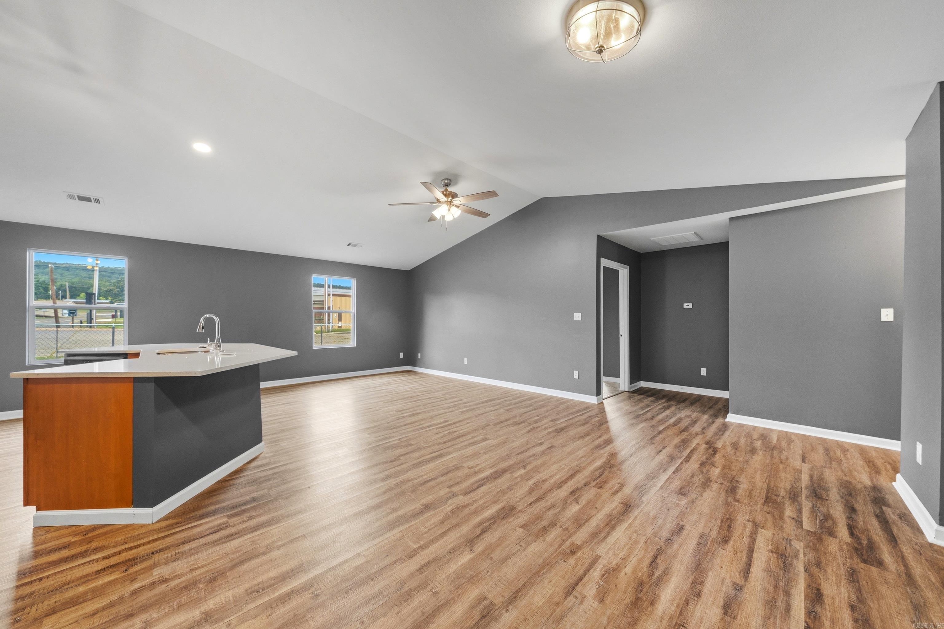 163 Eagle Pass Trail Property Photo 6