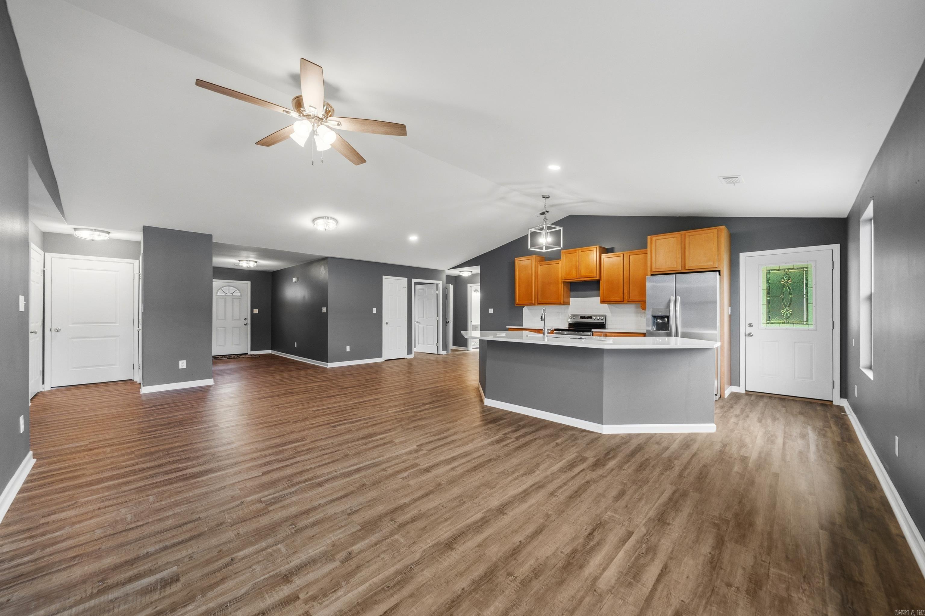 163 Eagle Pass Trail Property Photo 8