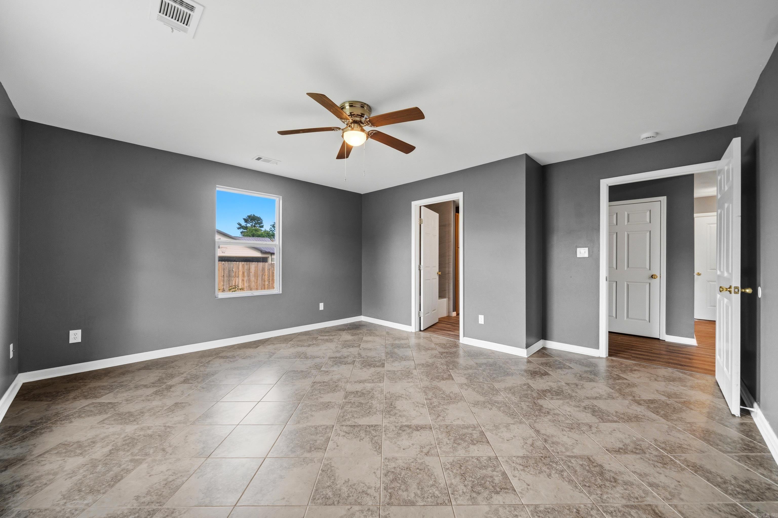 163 Eagle Pass Trail Property Photo 16