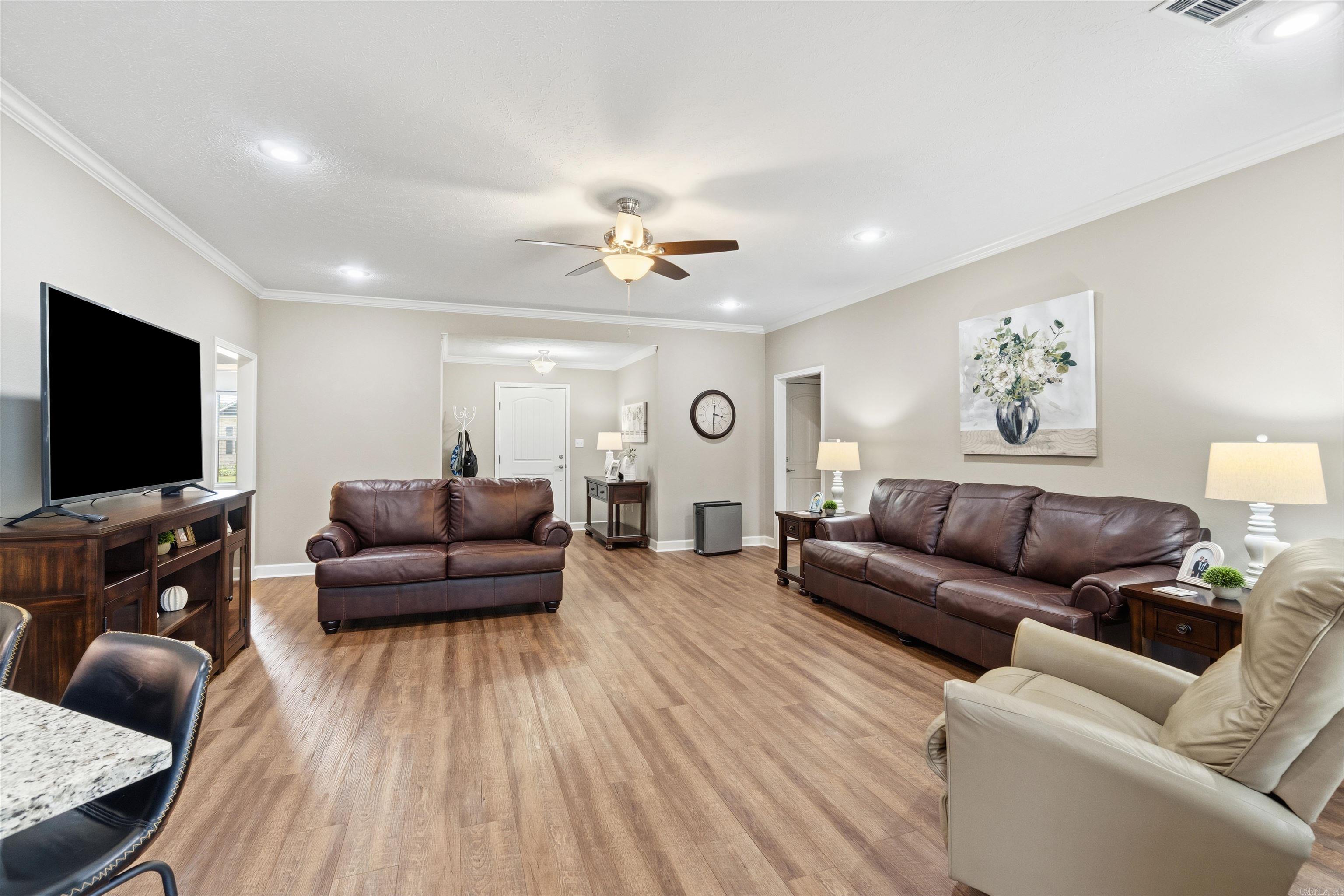 56 Wellswood Property Photo 8
