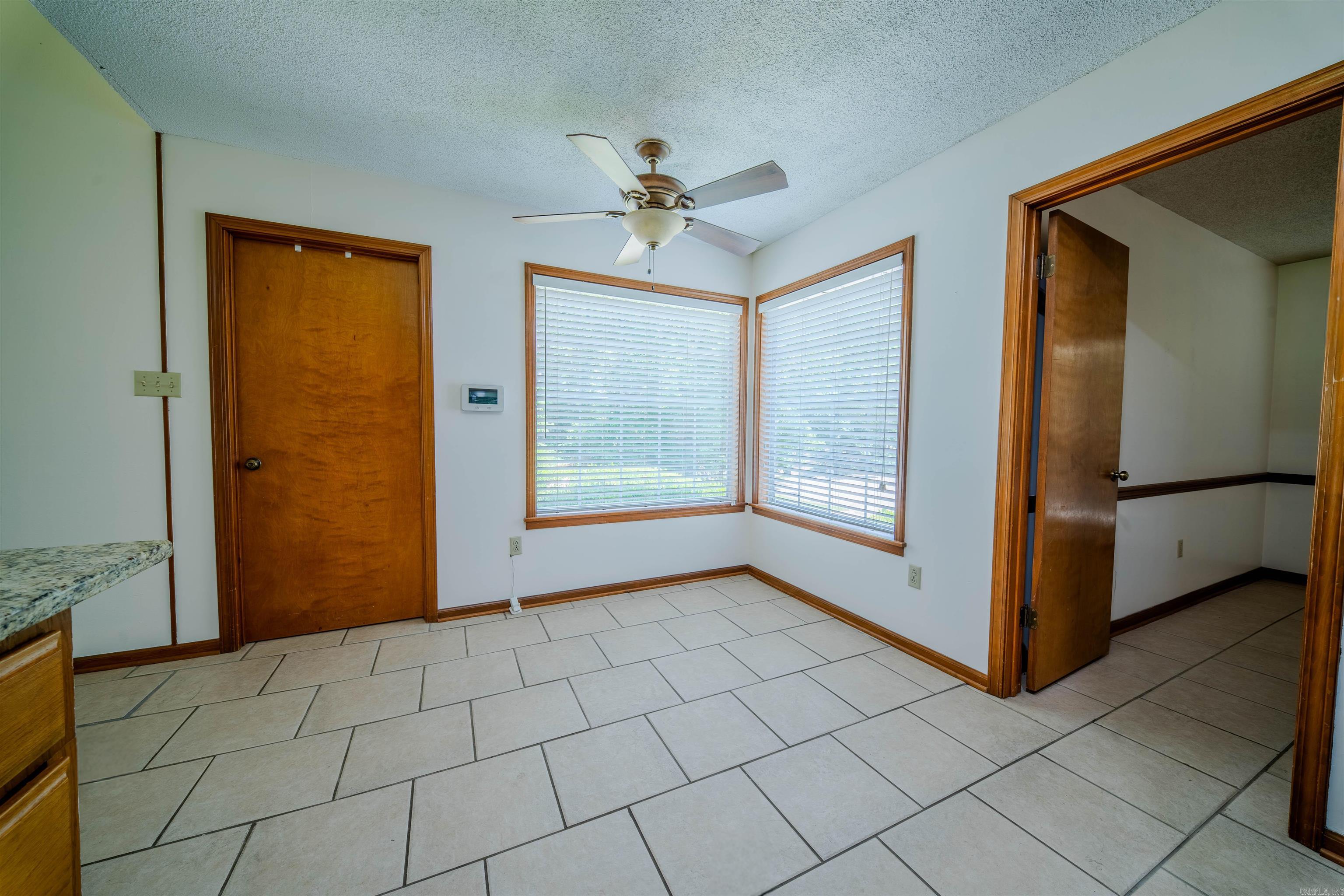1016 Oakridge Drive Property Photo 16