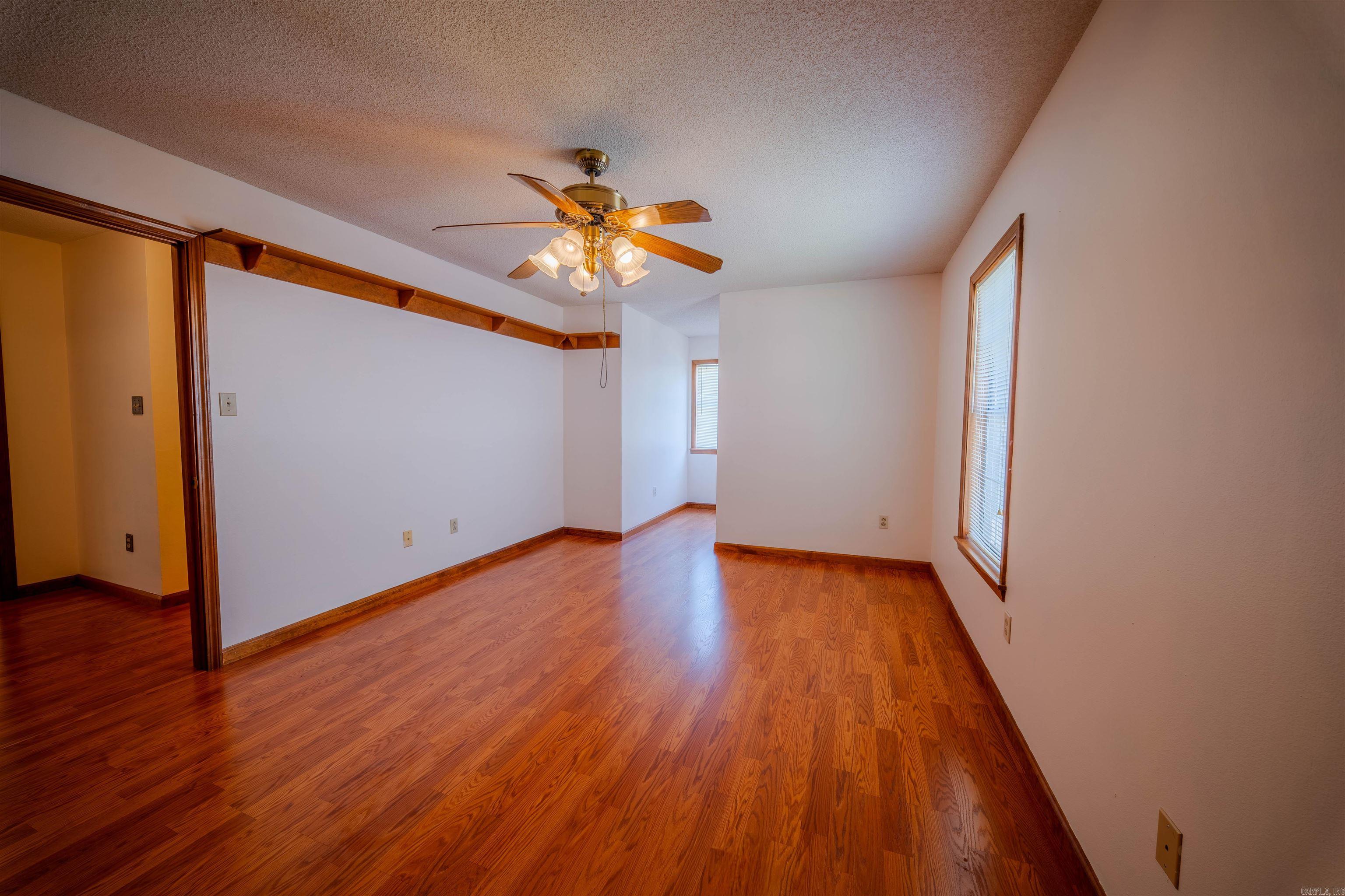 1016 Oakridge Drive Property Photo 33