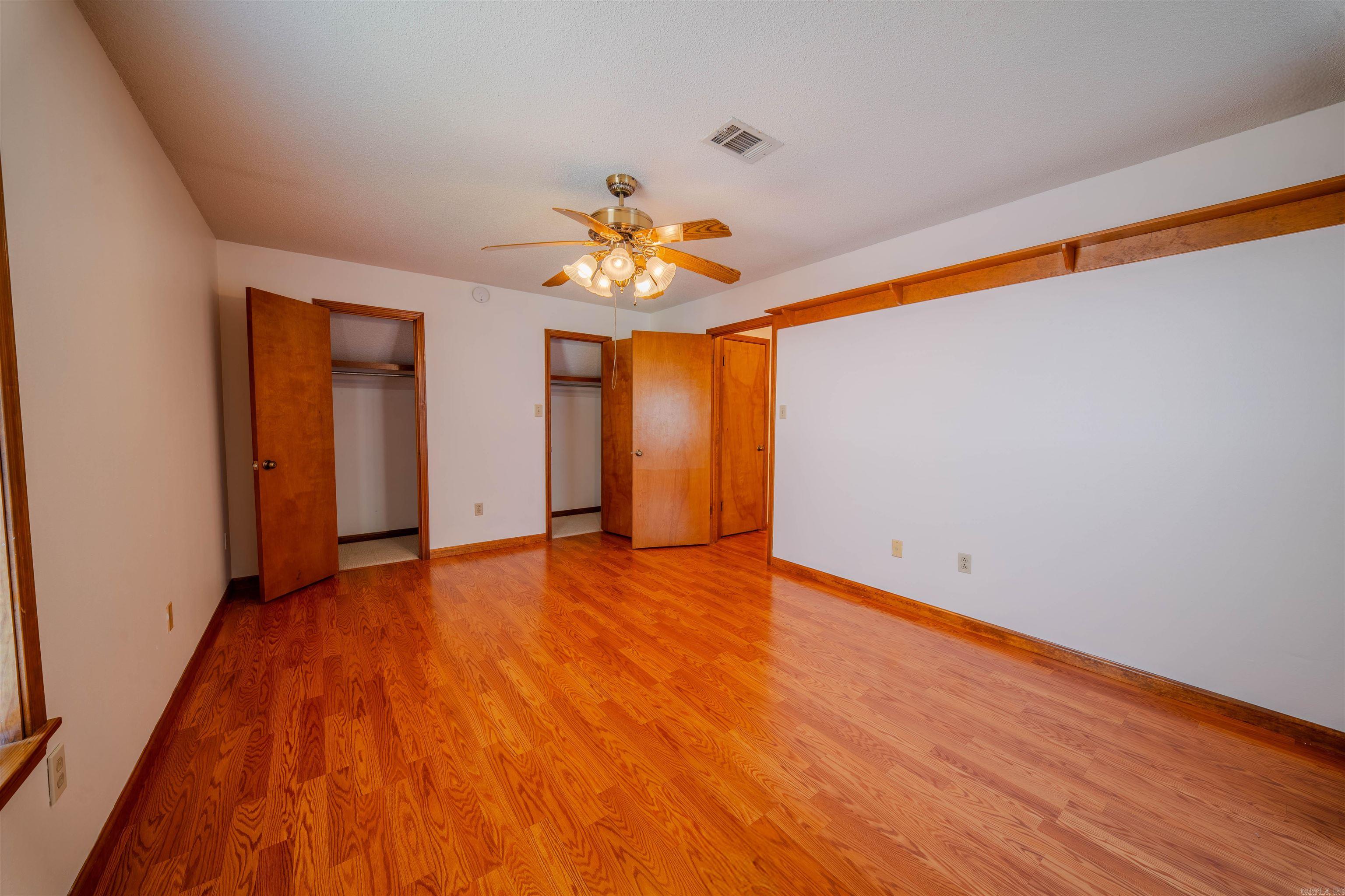 1016 Oakridge Drive Property Photo 34