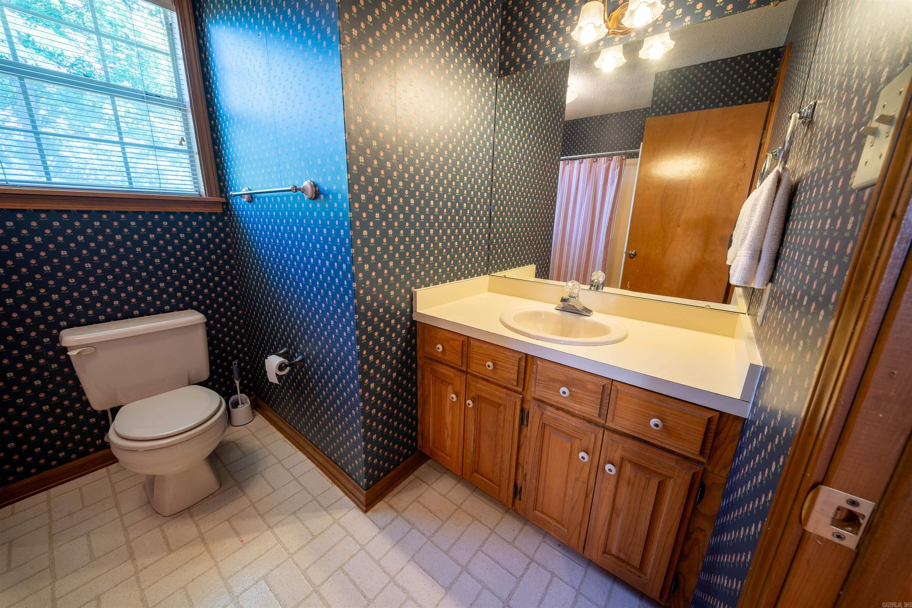1016 Oakridge Drive Property Photo 37