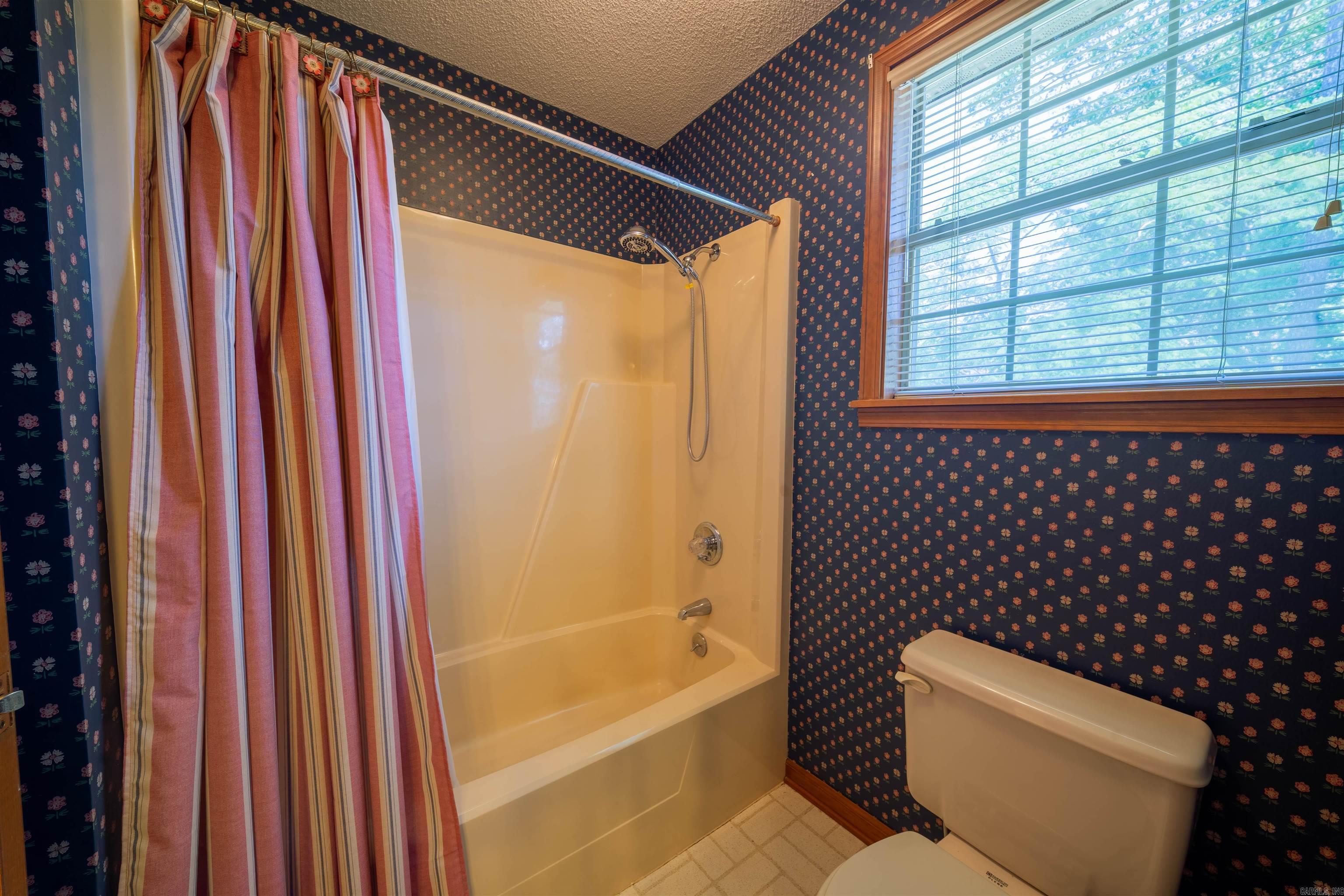 1016 Oakridge Drive Property Photo 38