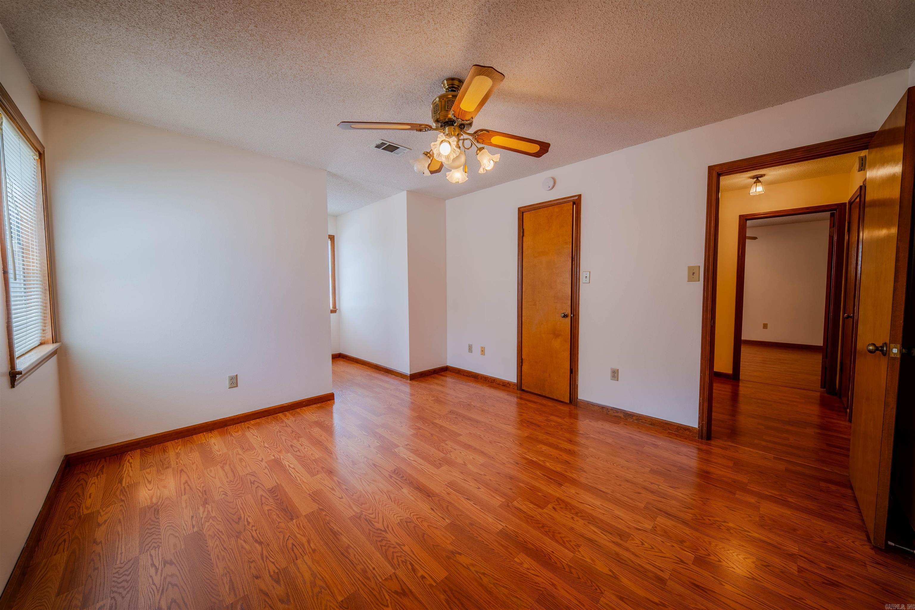 1016 Oakridge Drive Property Photo 40