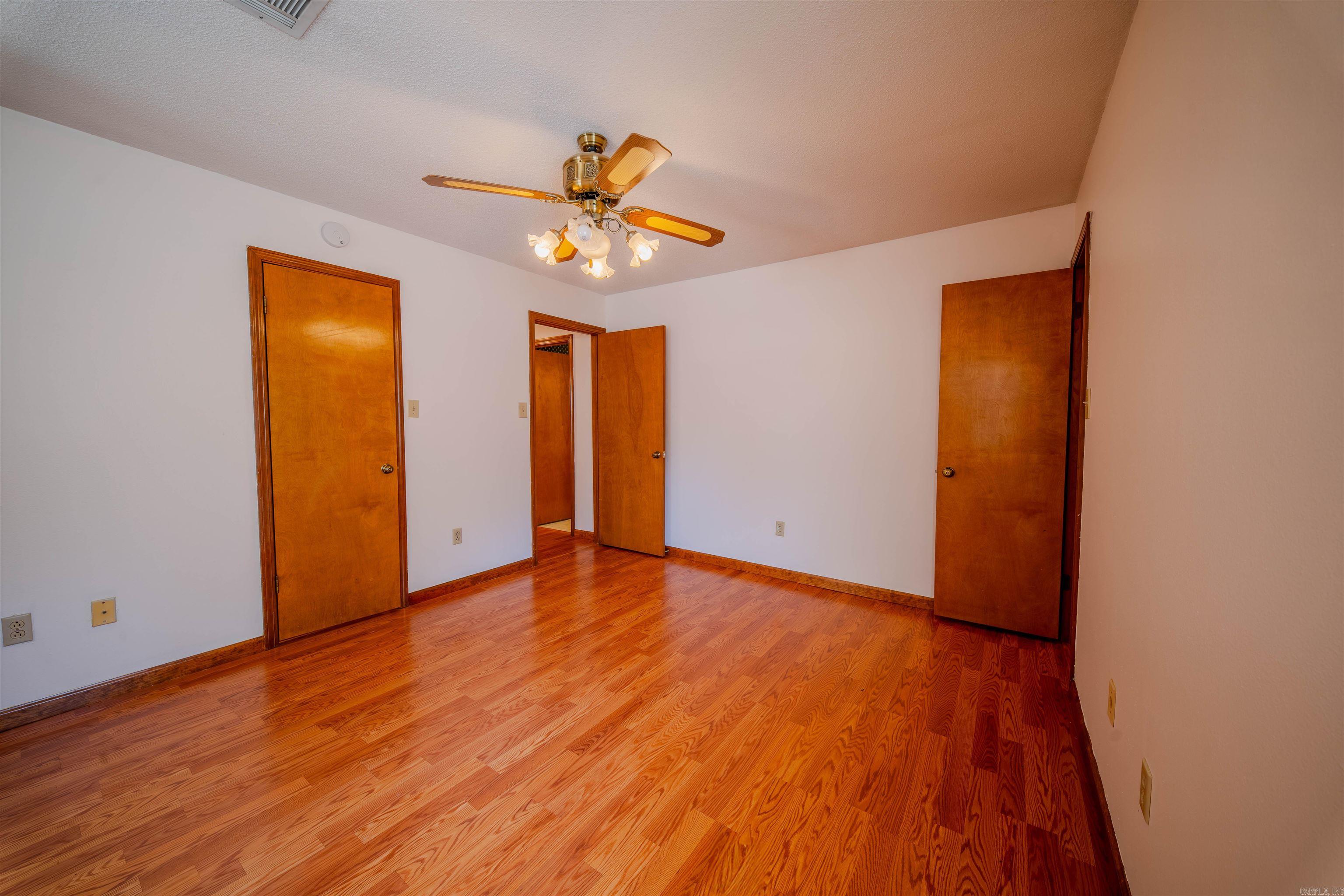 1016 Oakridge Drive Property Photo 41