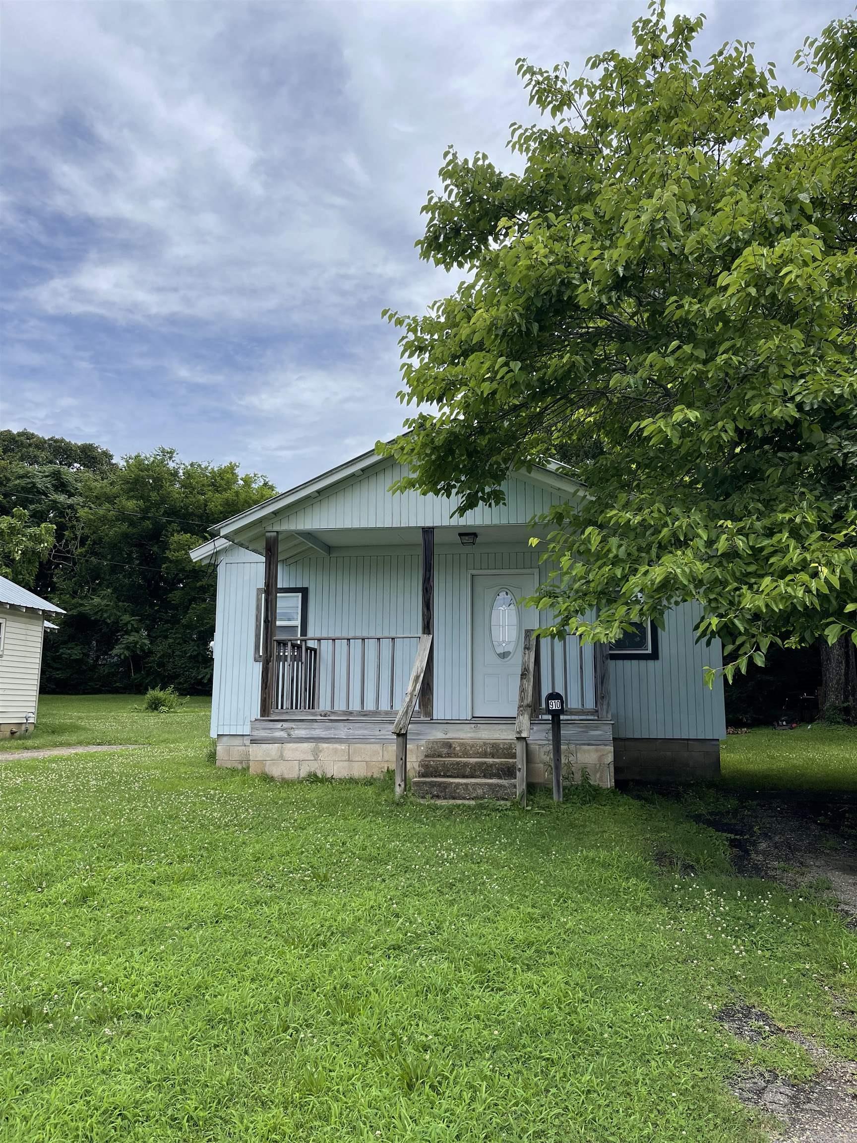 910 Ninth Street Property Photo 1