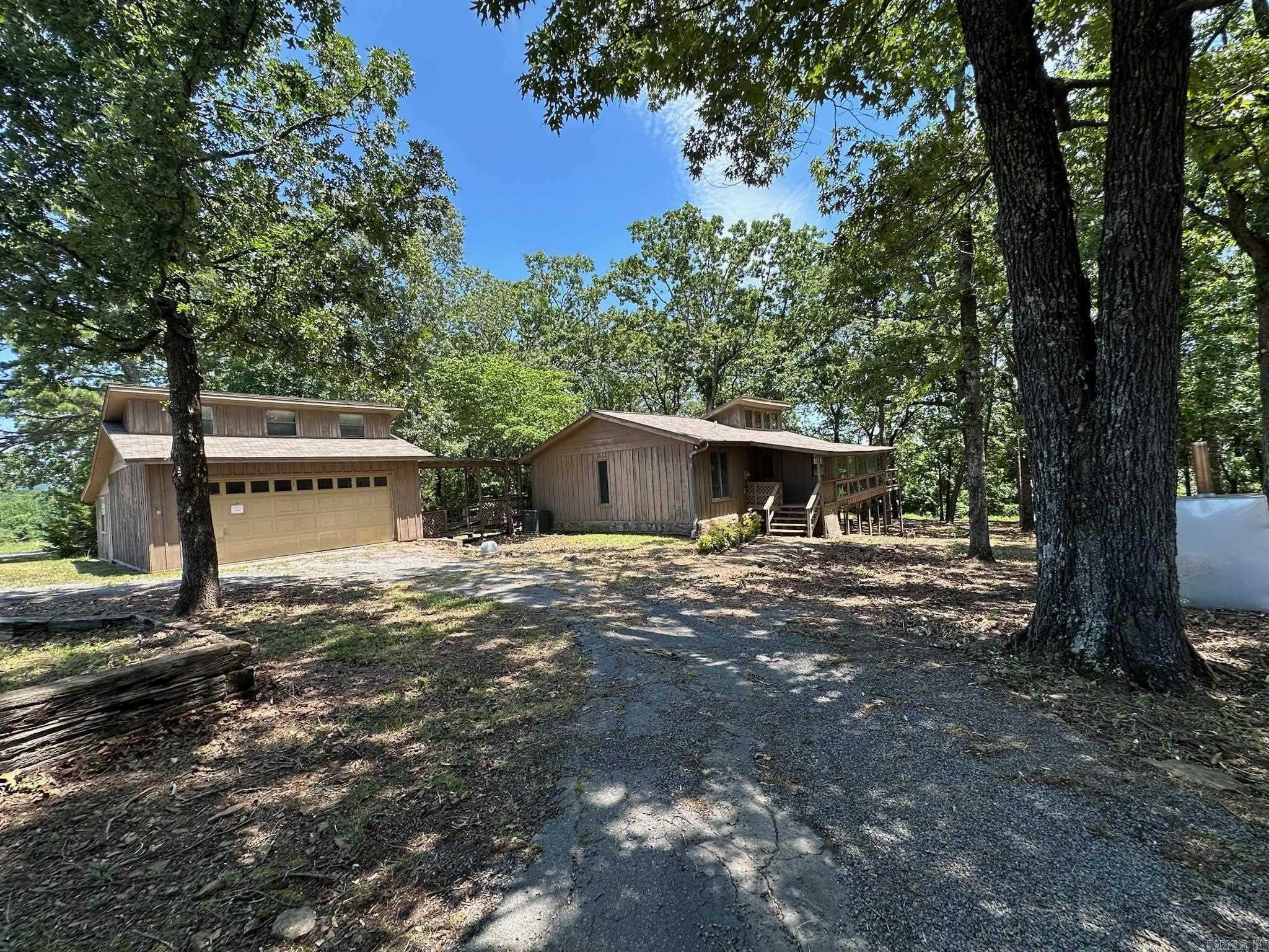 660 Potters Point Property Photo 1
