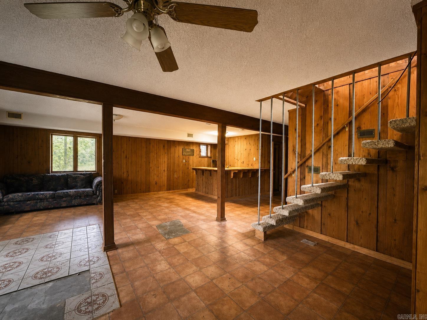 660 Potters Point Property Photo 16
