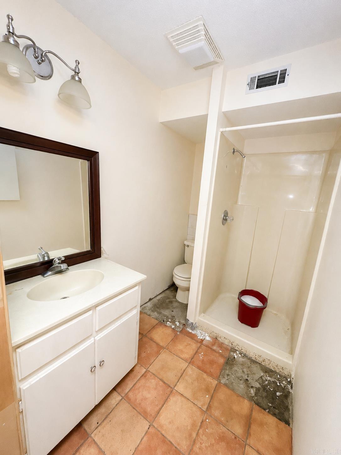 660 Potters Point Property Photo 17