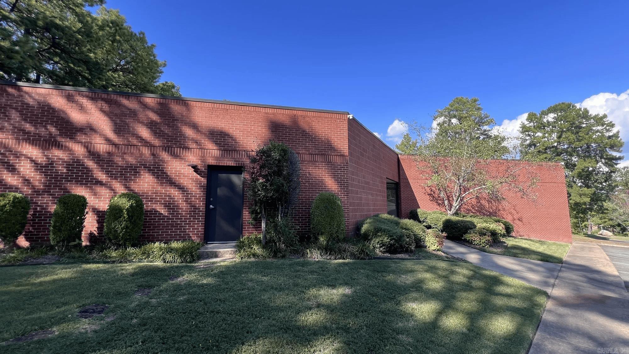 14 Office Park Drive Property Photo 2
