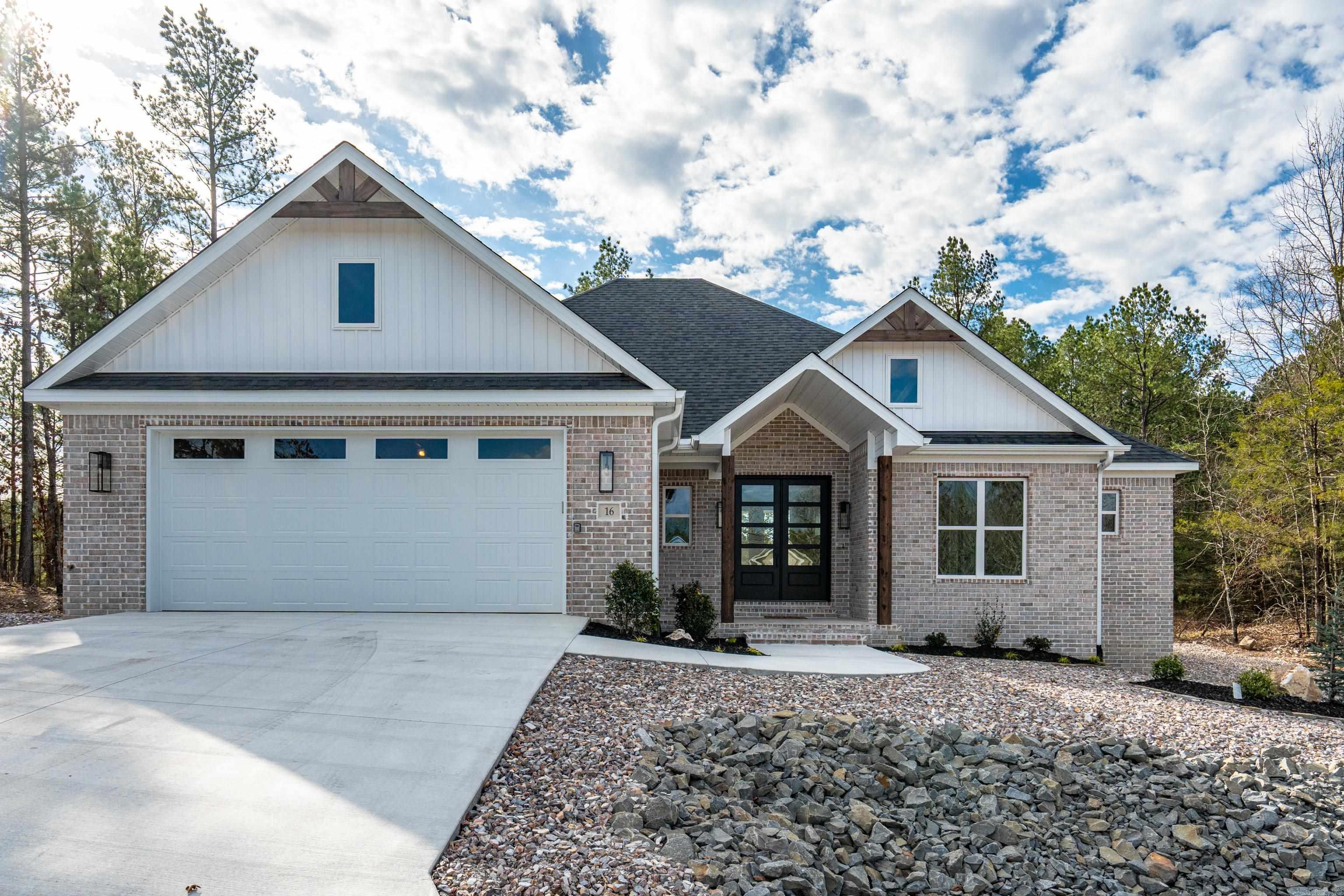 16 Soldado Lane Property Photo 1