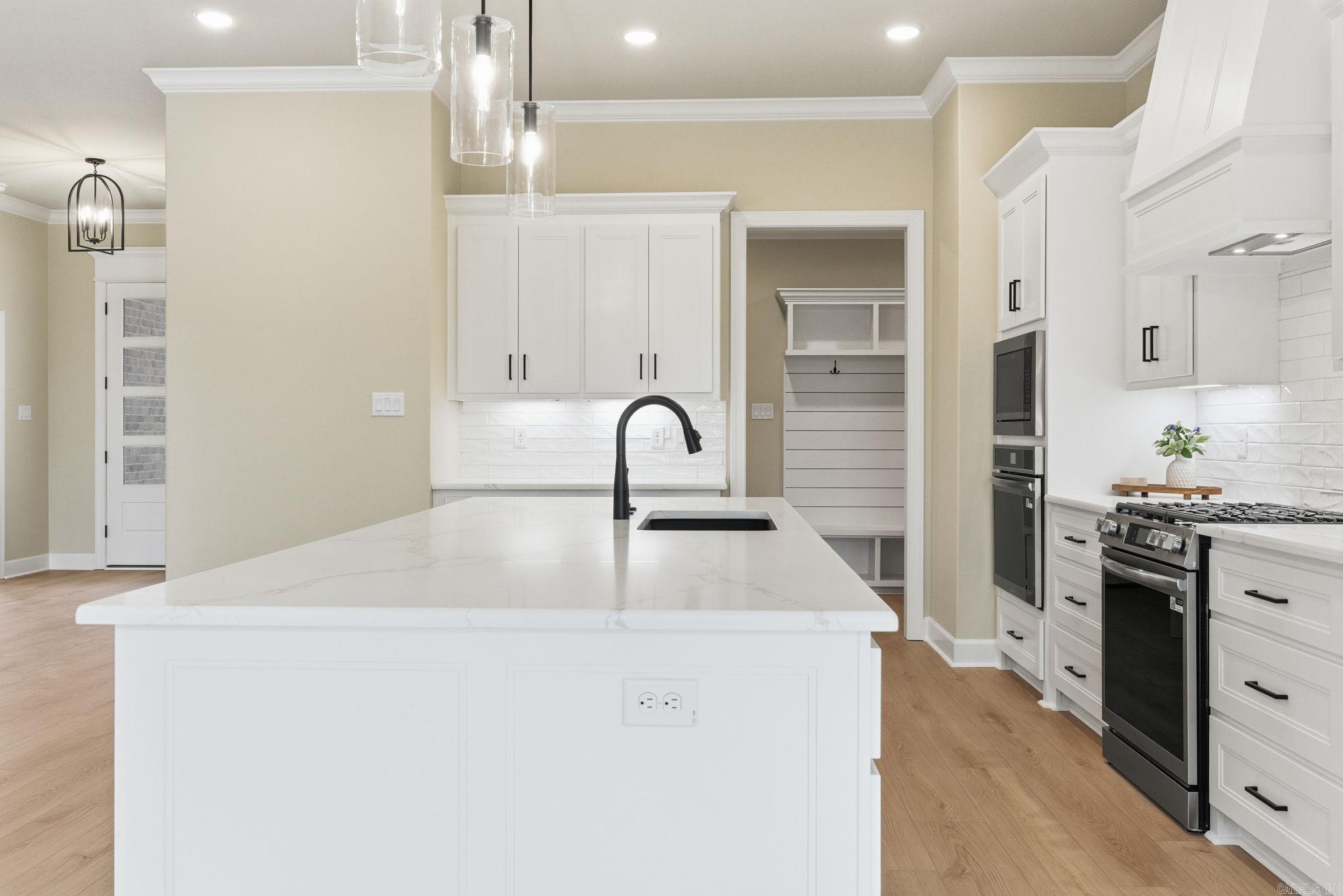 16 Soldado Lane Property Photo 14