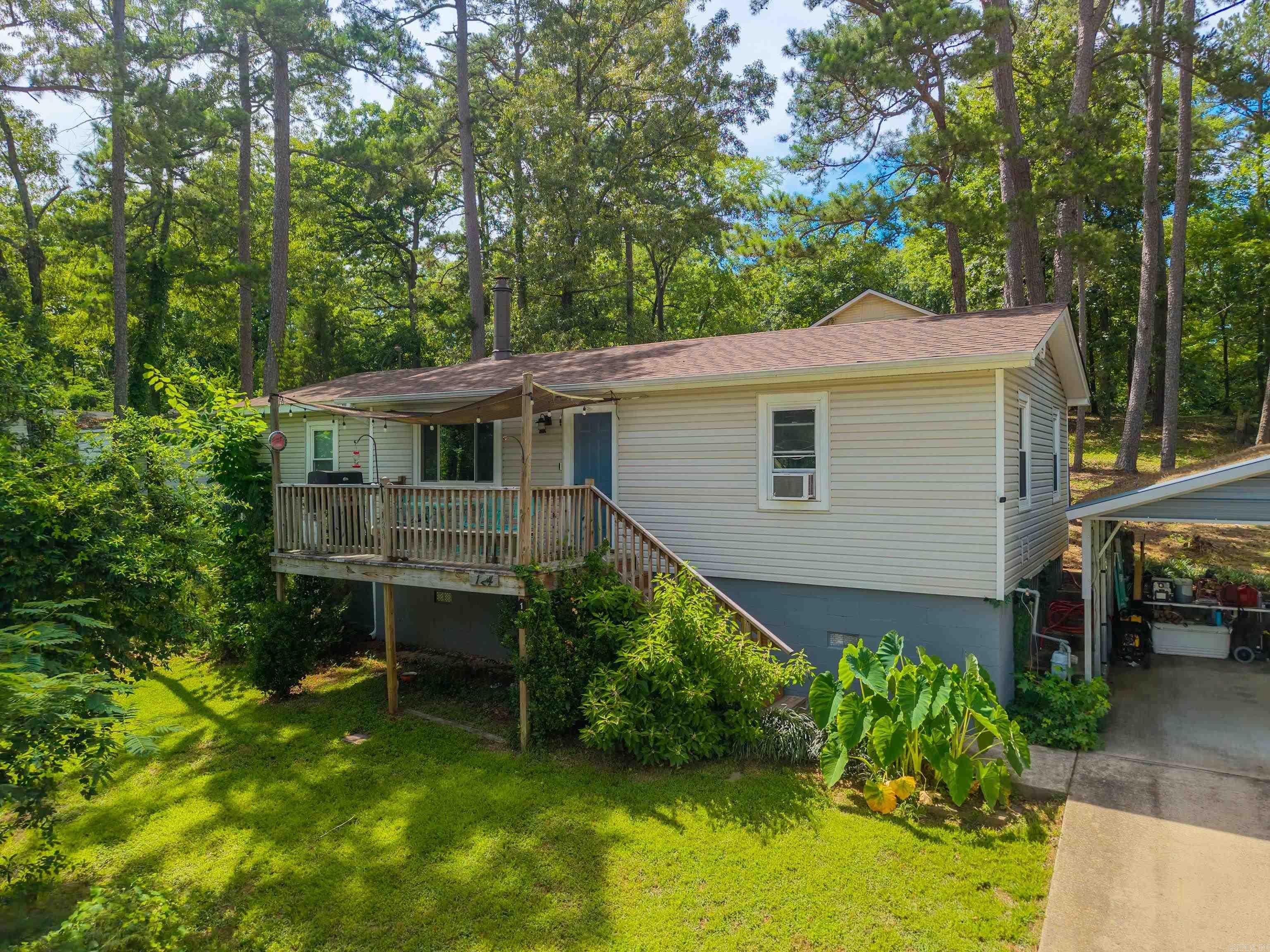 124 Beach Haven Circle Property Photo 1