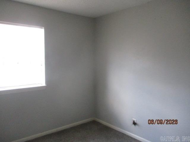 2126 Fendley Dr Property Photo 6