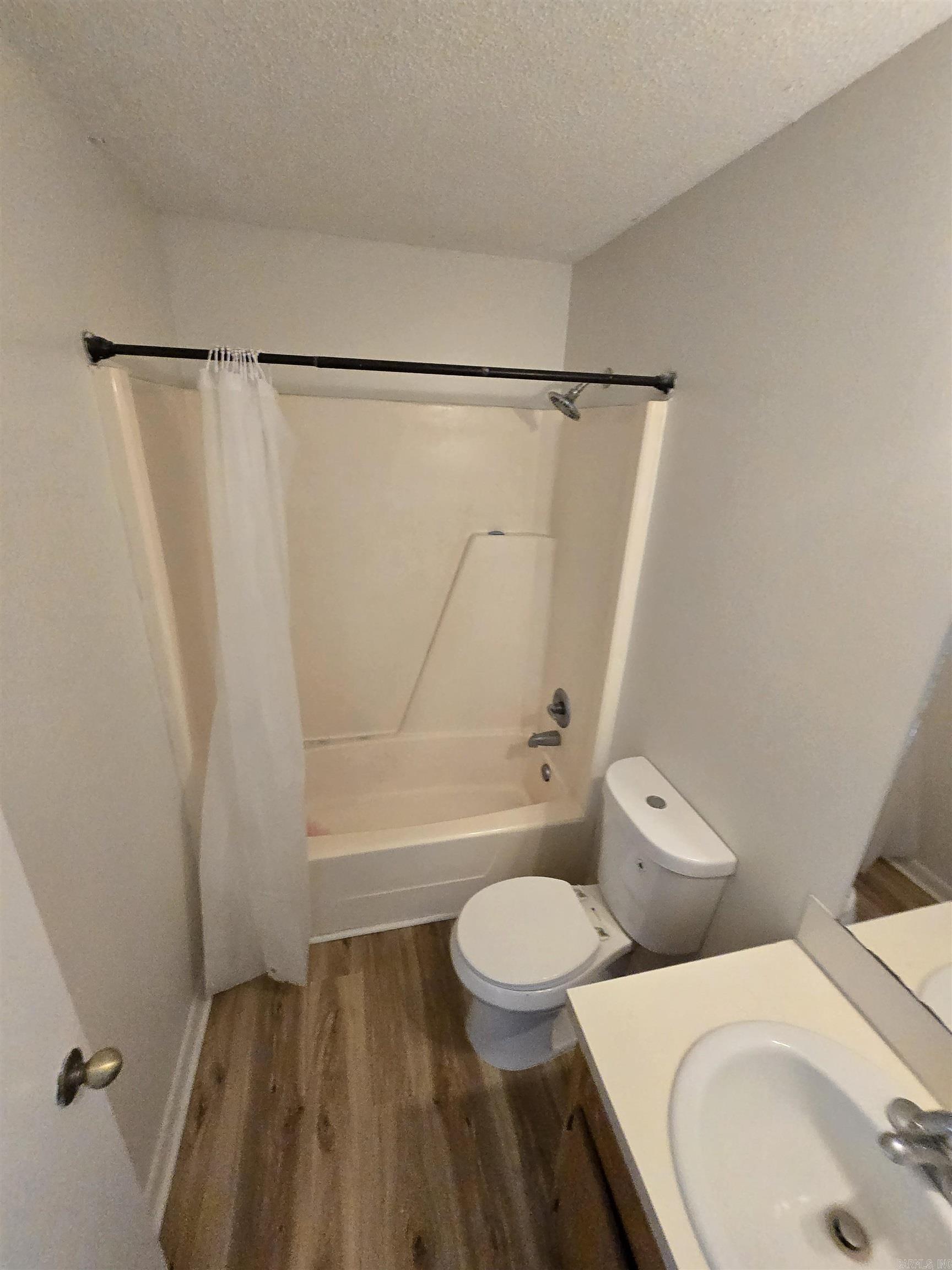 1204 S 1st Street 5 Property Photo 6