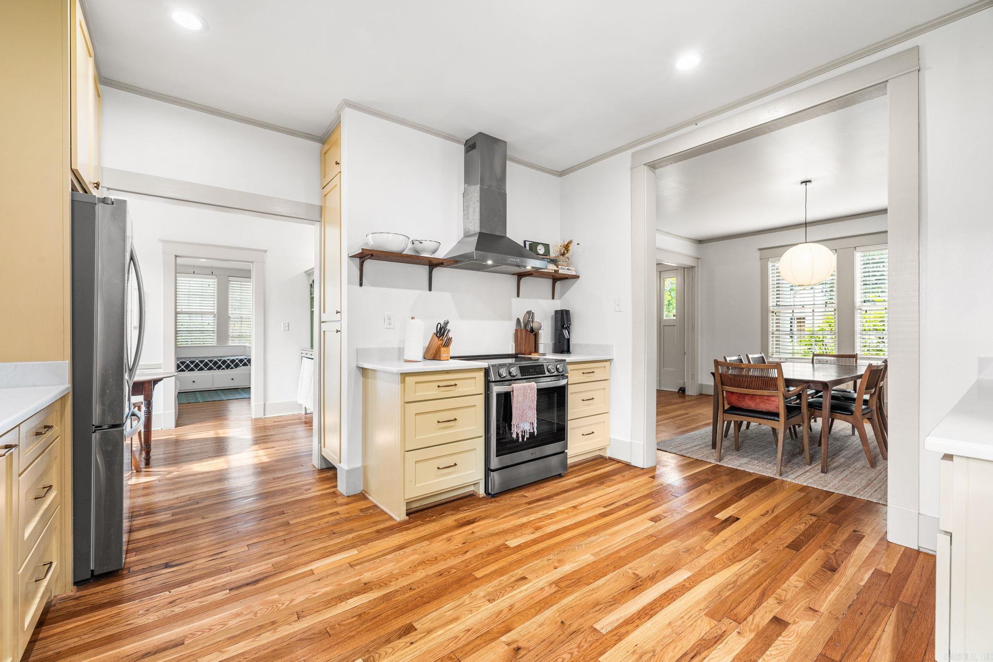 1901 Broadway Street Property Photo 11