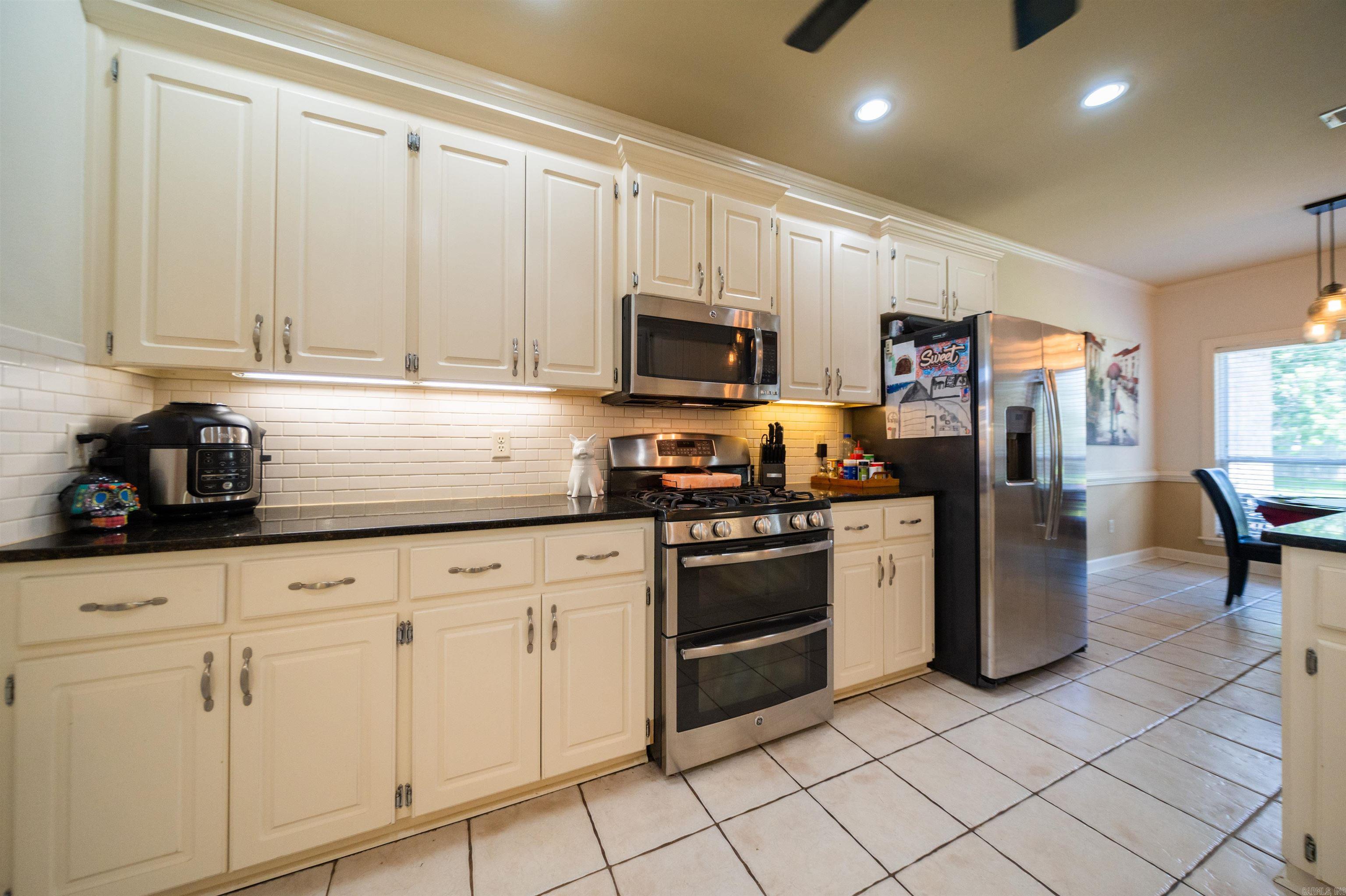 145 Birchwood Circle Property Photo 2