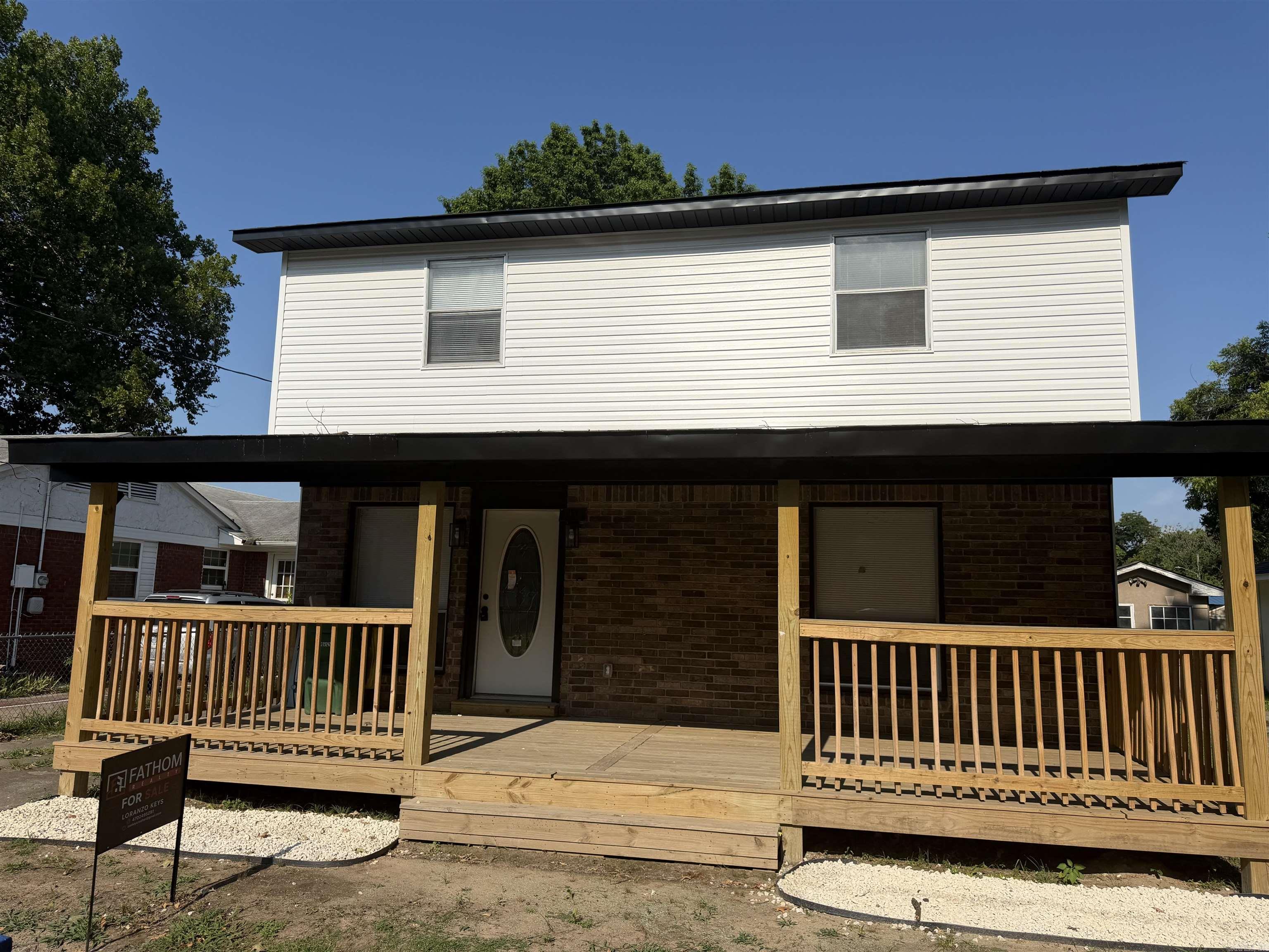 1410 Vine St Property Photo 2