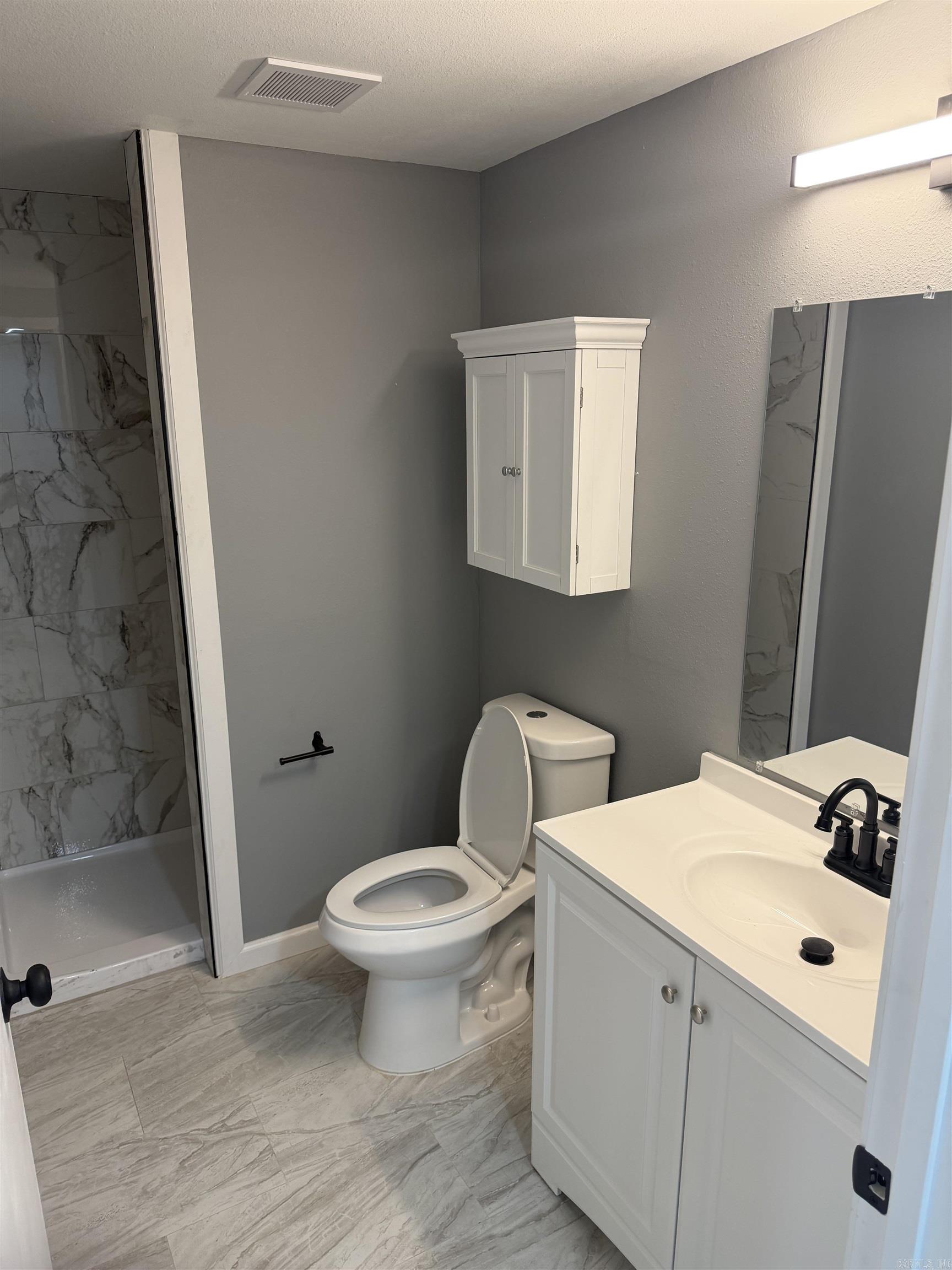 1410 Vine St Property Photo 22