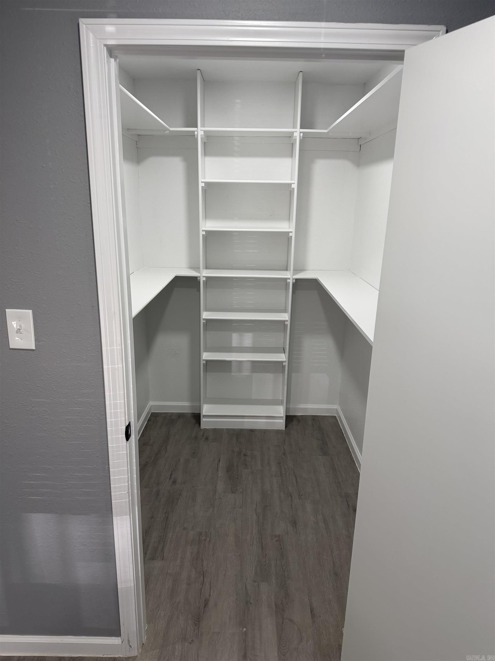 1410 Vine St Property Photo 24