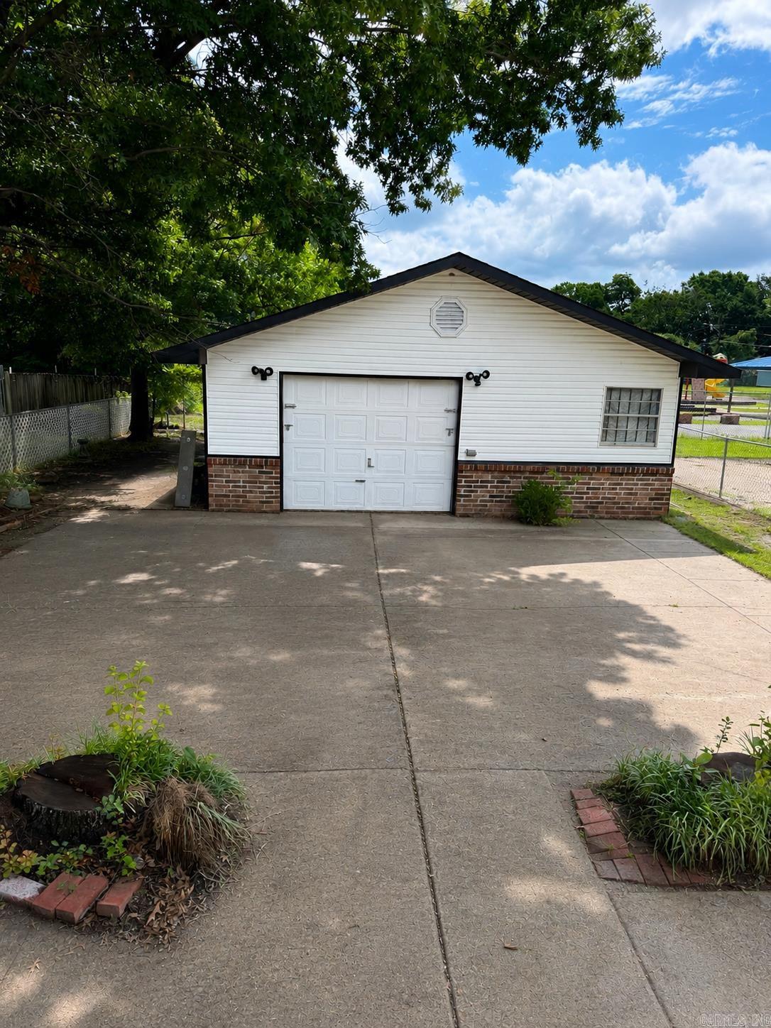 1410 Vine St Property Photo 30