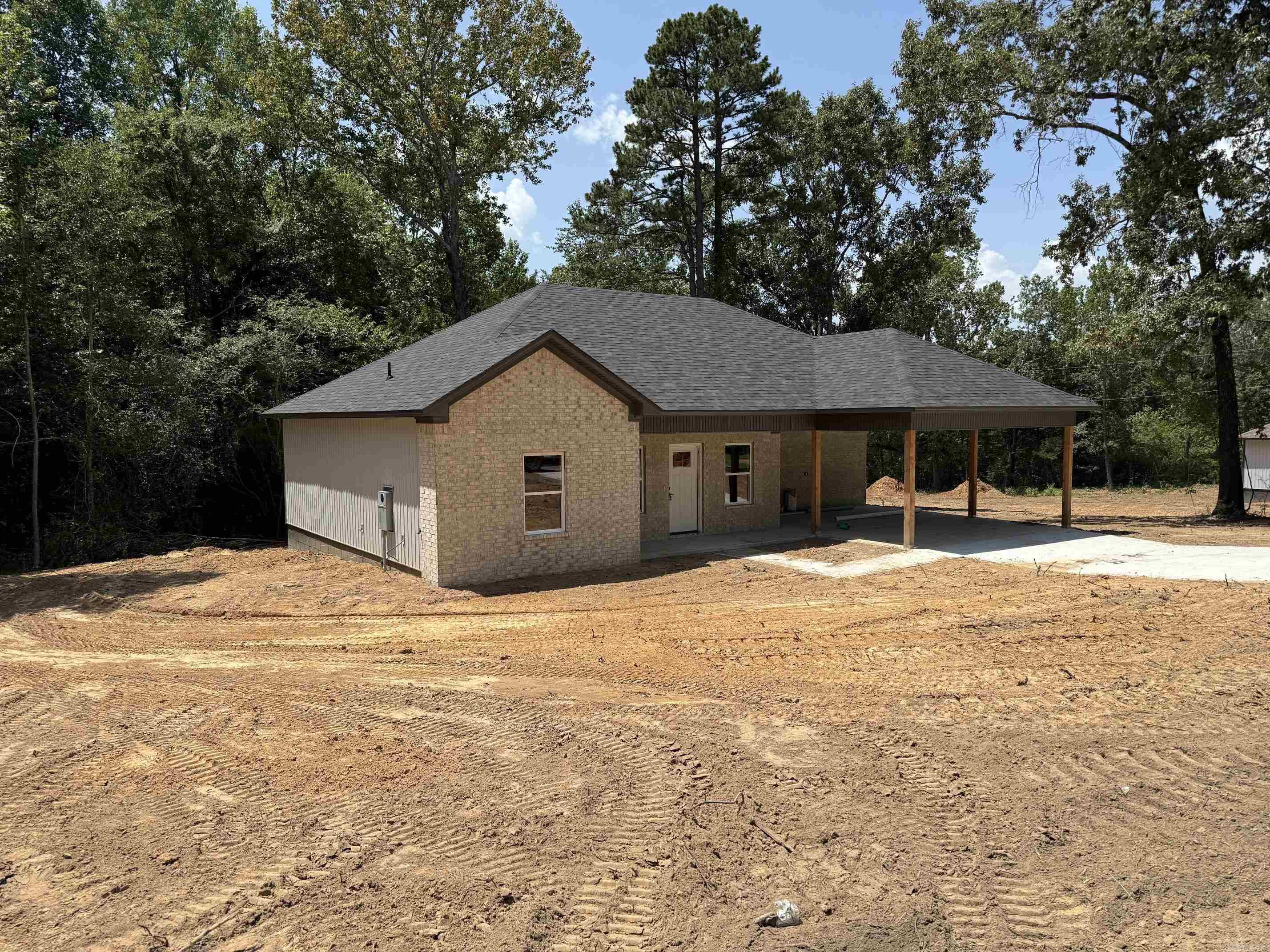 43 W Hills Road Property Photo 3