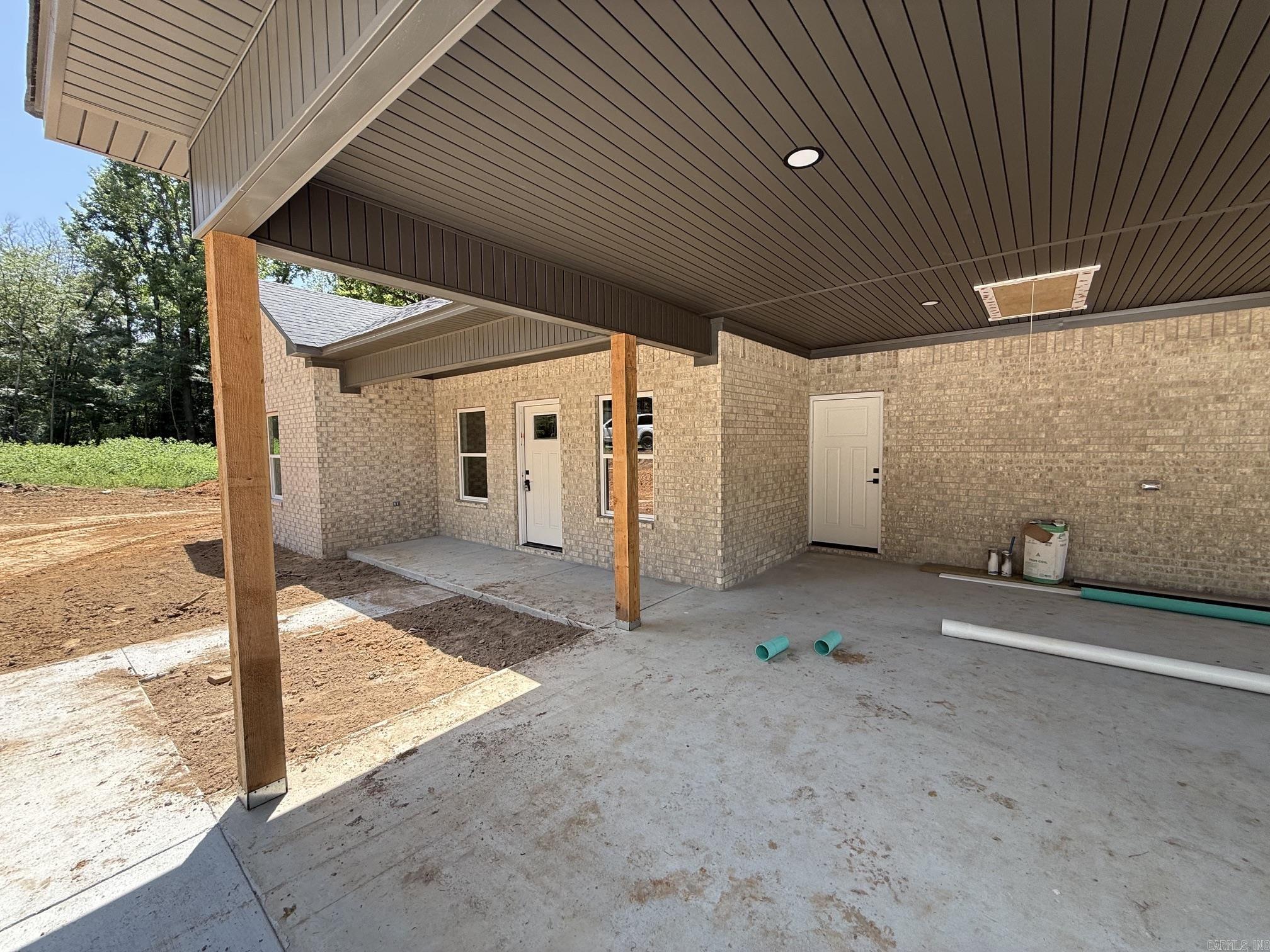 43 W Hills Road Property Photo 6