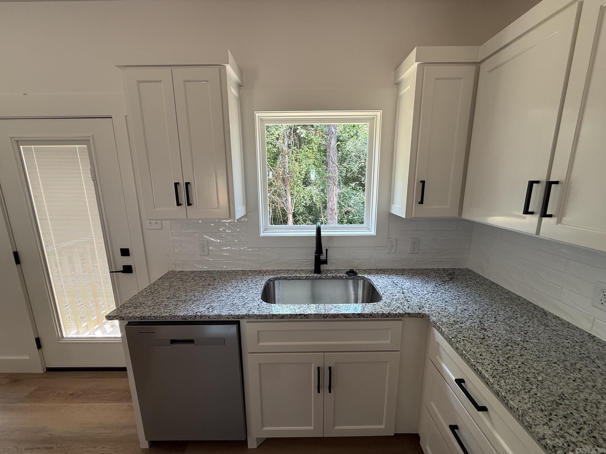 43 W Hills Road Property Photo 13