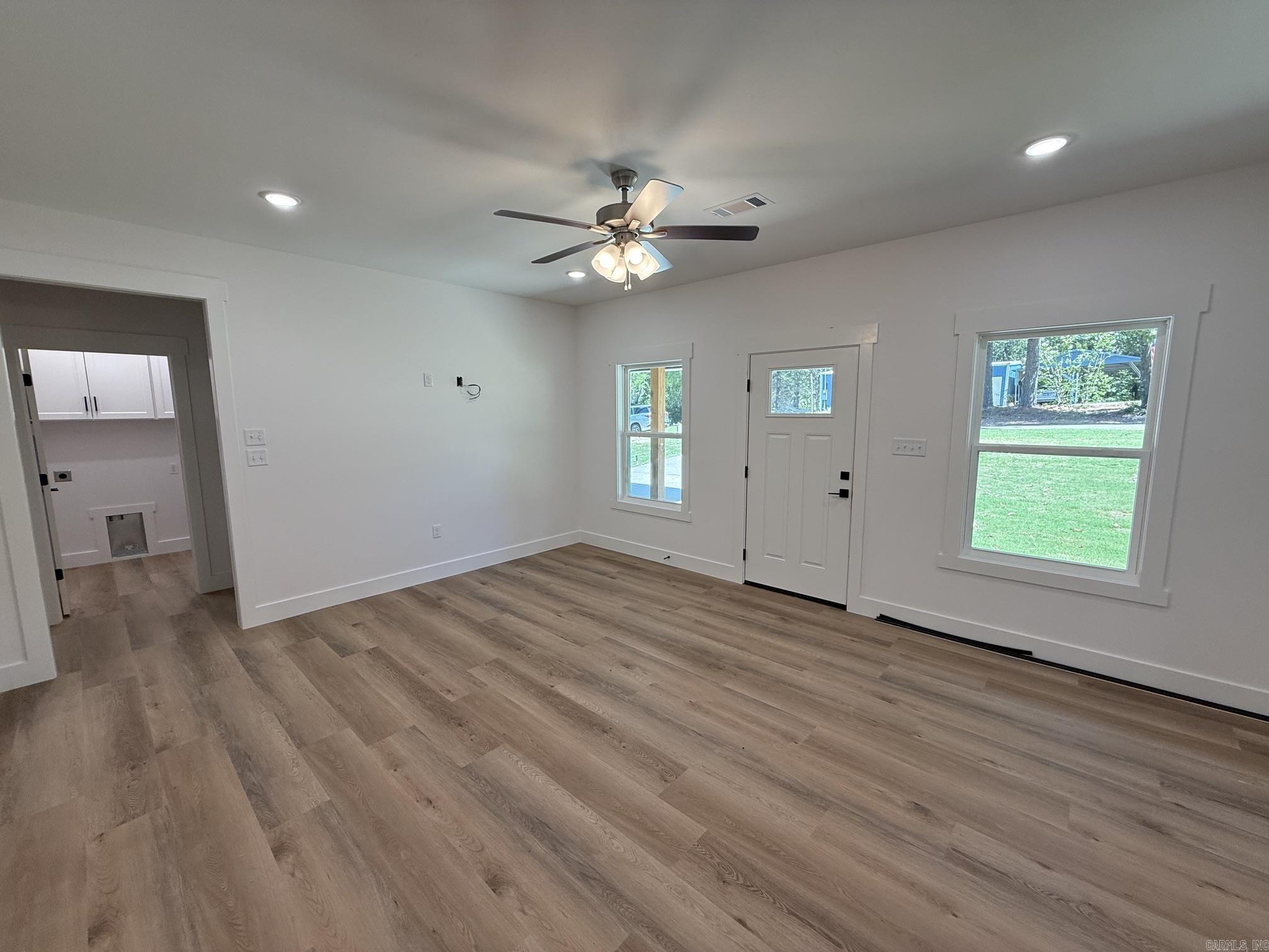 43 W Hills Road Property Photo 13
