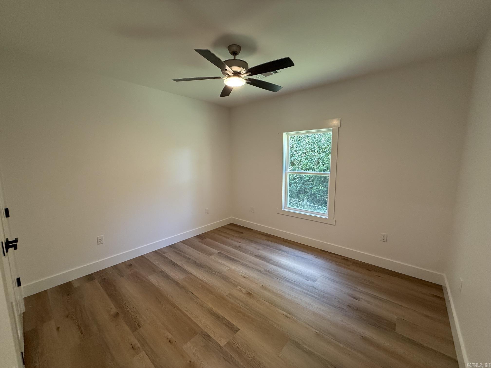 43 W Hills Road Property Photo 21