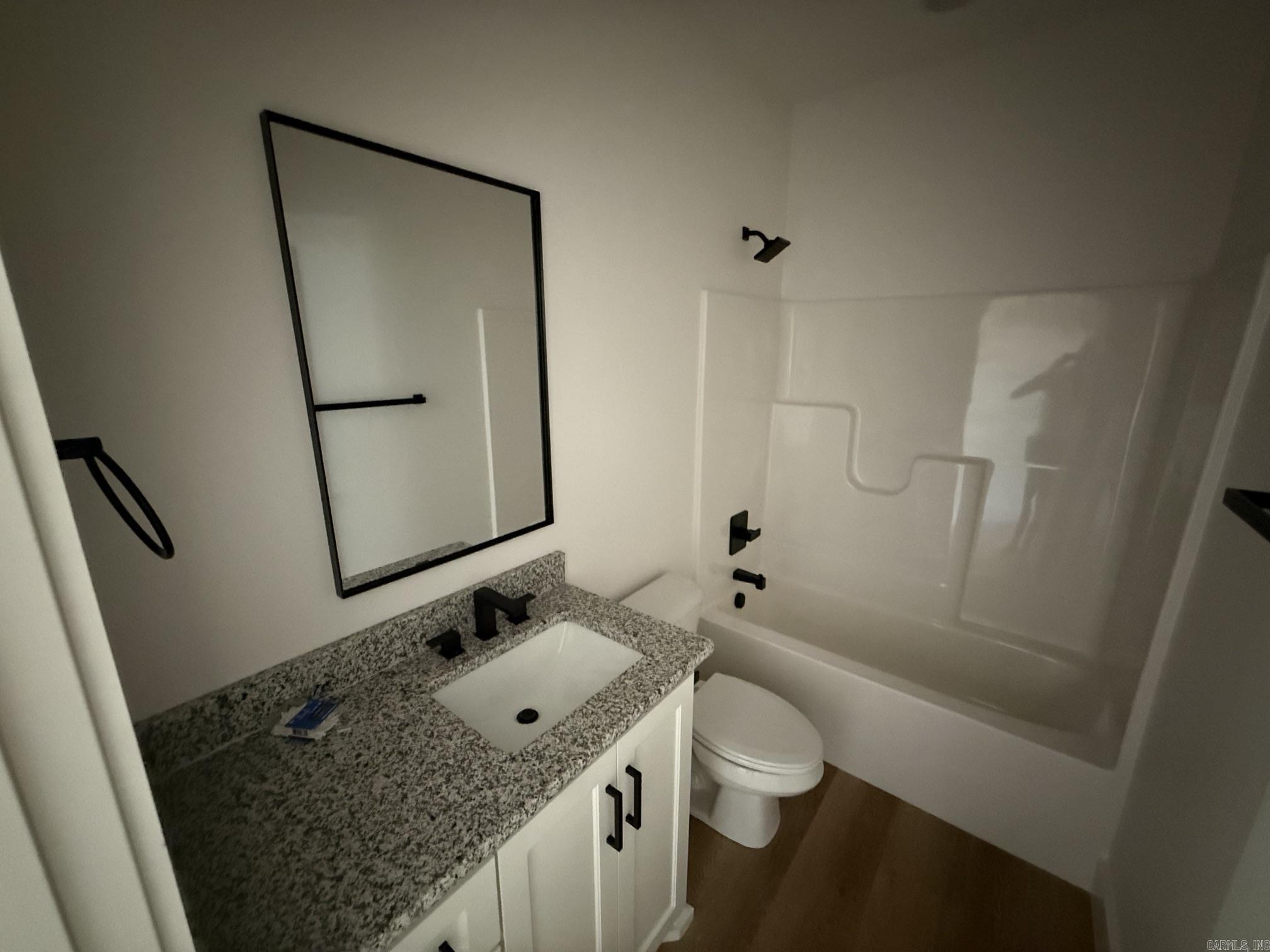 43 W Hills Road Property Photo 26
