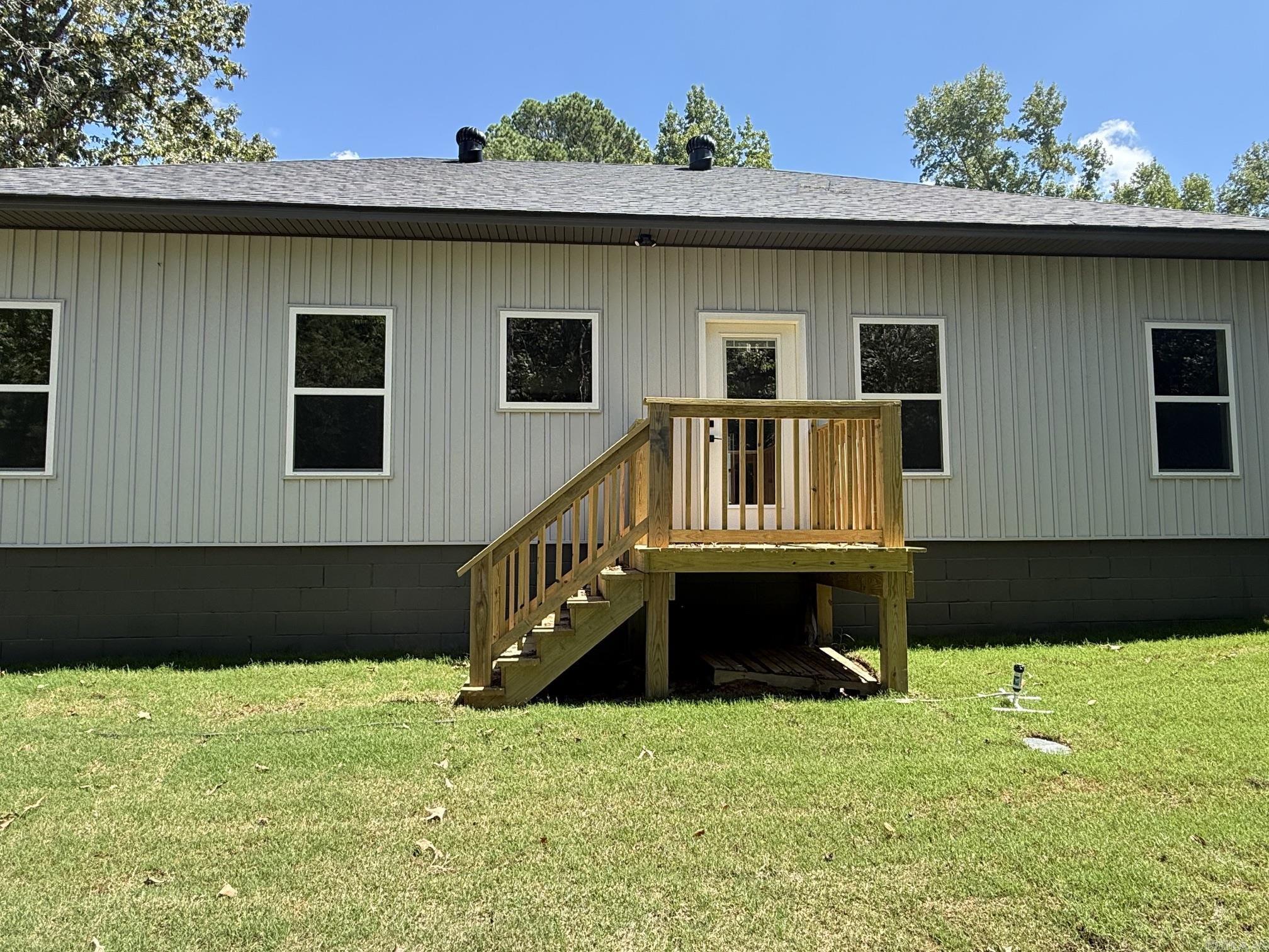 43 W Hills Road Property Photo 29
