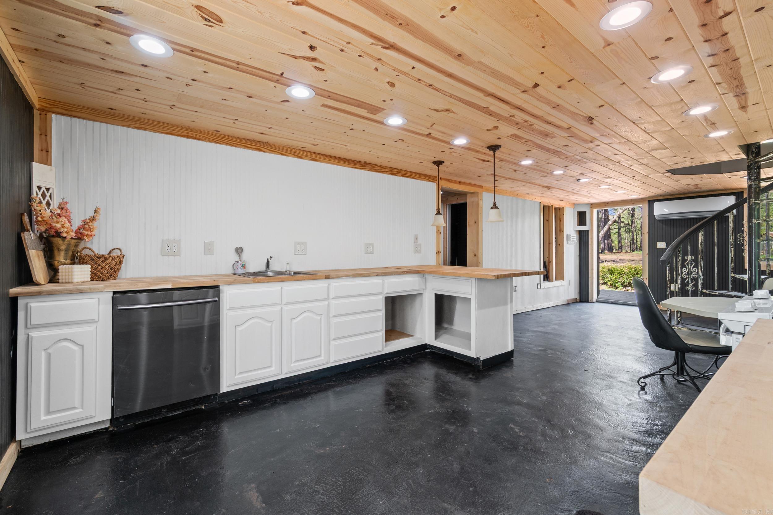 4894 Highway 367 N. Property Photo 20