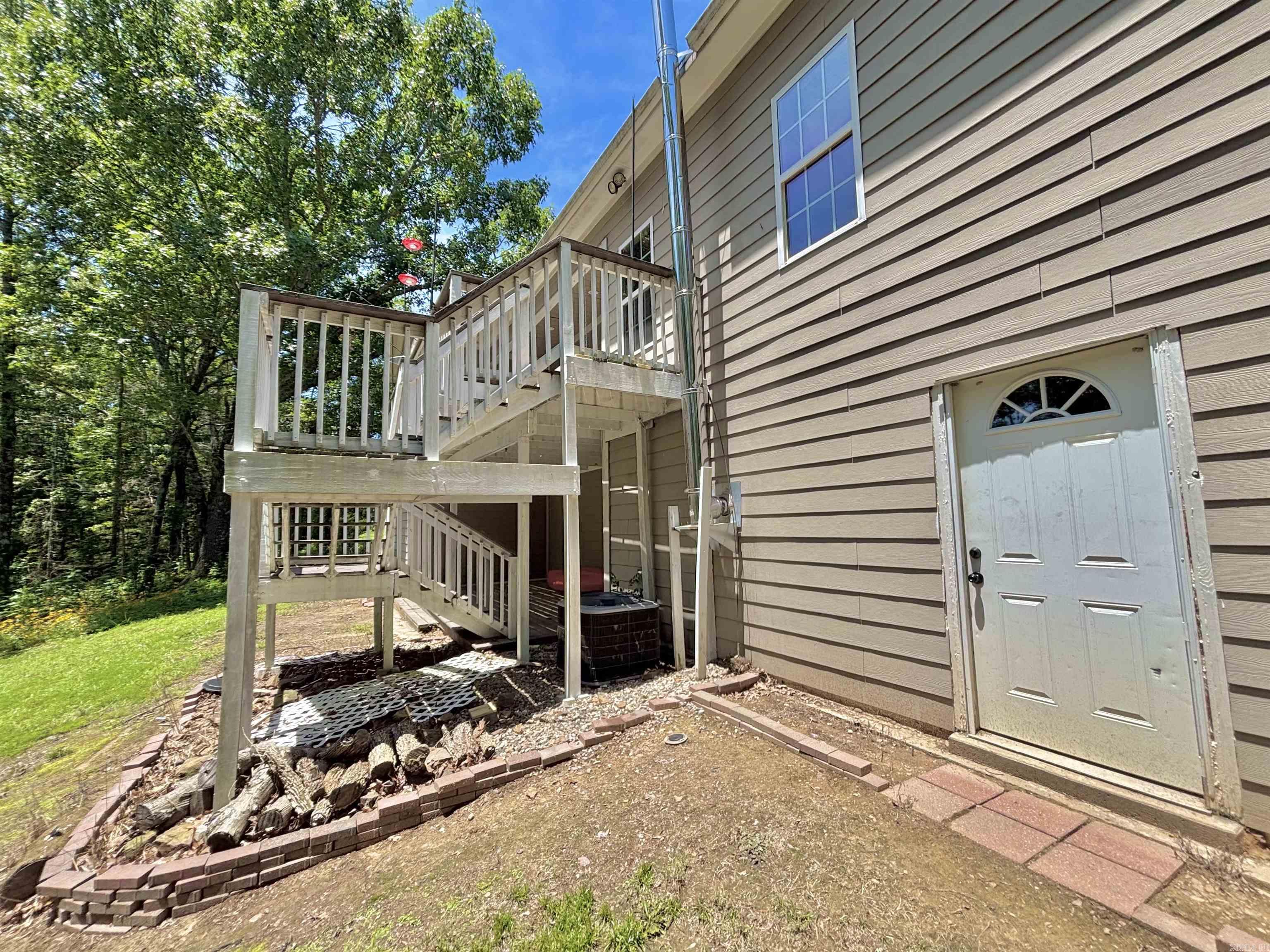 552 Hwy 225 E Property Photo 28