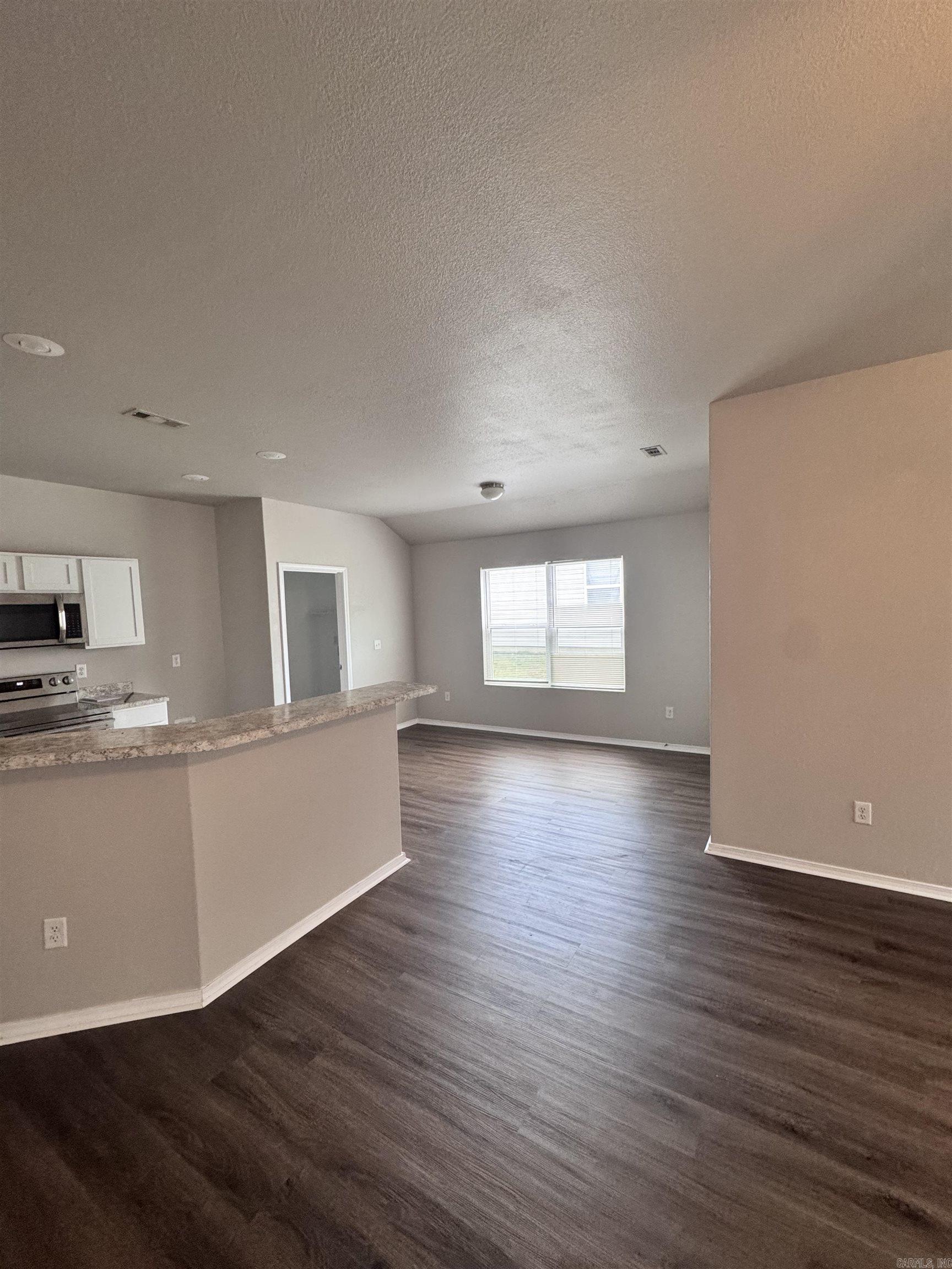 5041 Red Fox Trail Property Photo 4