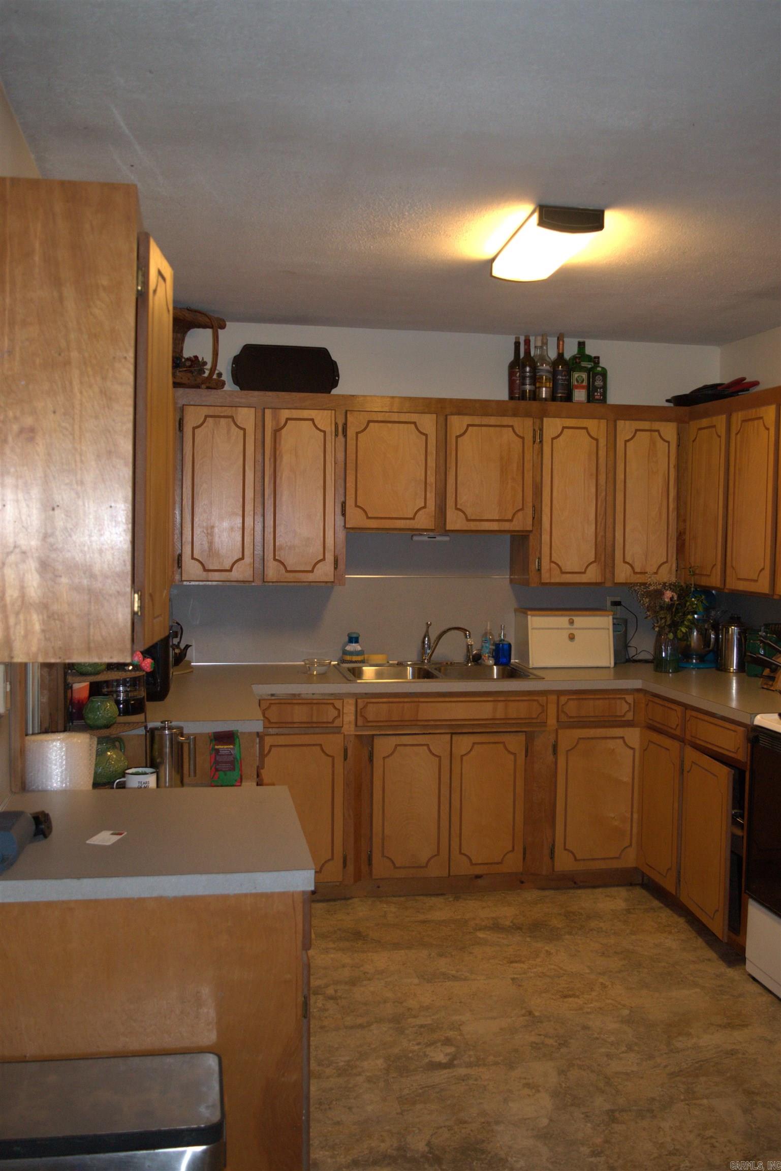 1825 Dyer Street Property Photo 6