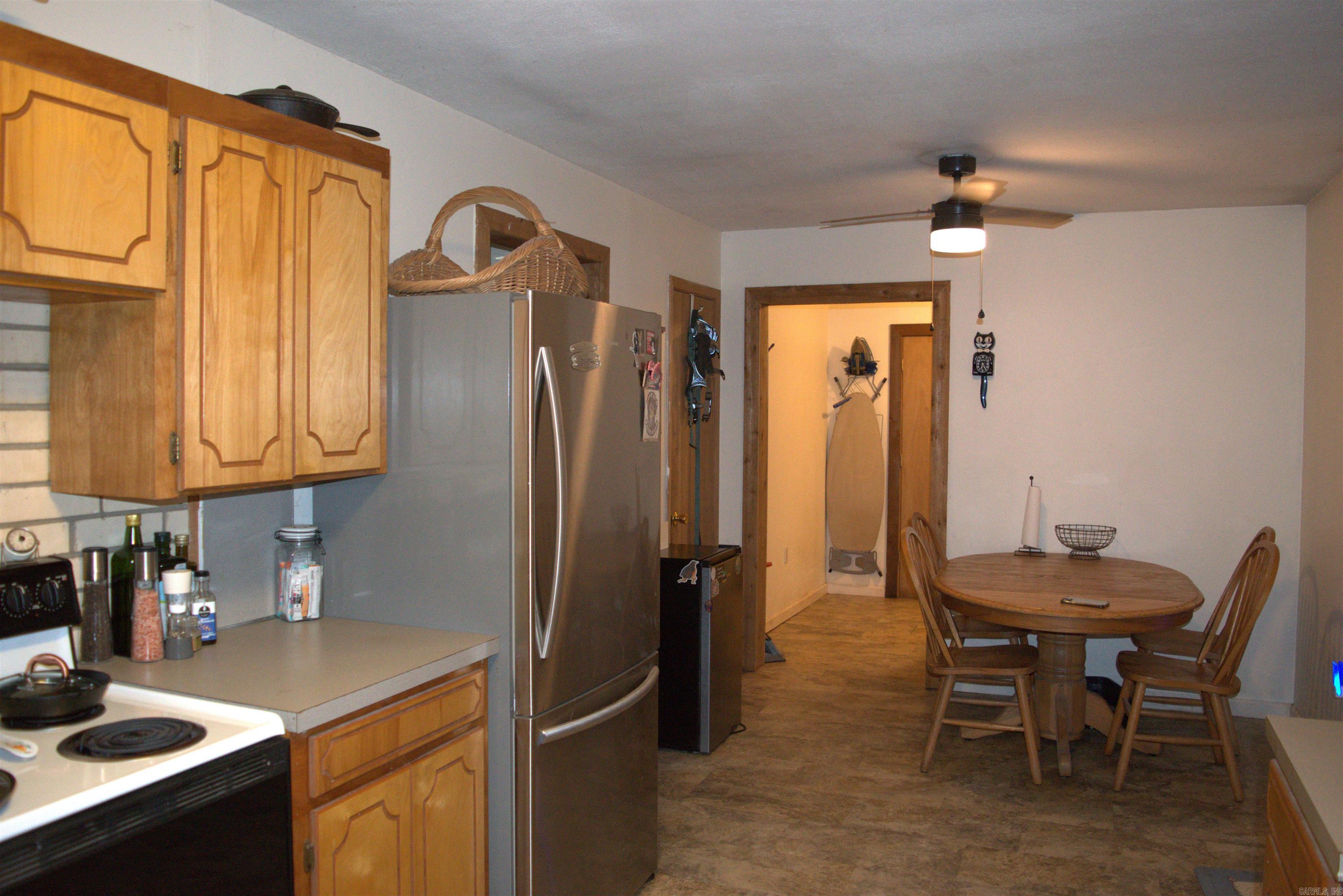 1825 Dyer Street Property Photo 7