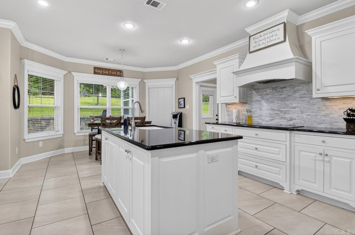 19045 Sulpher Springs Road Property Photo 25