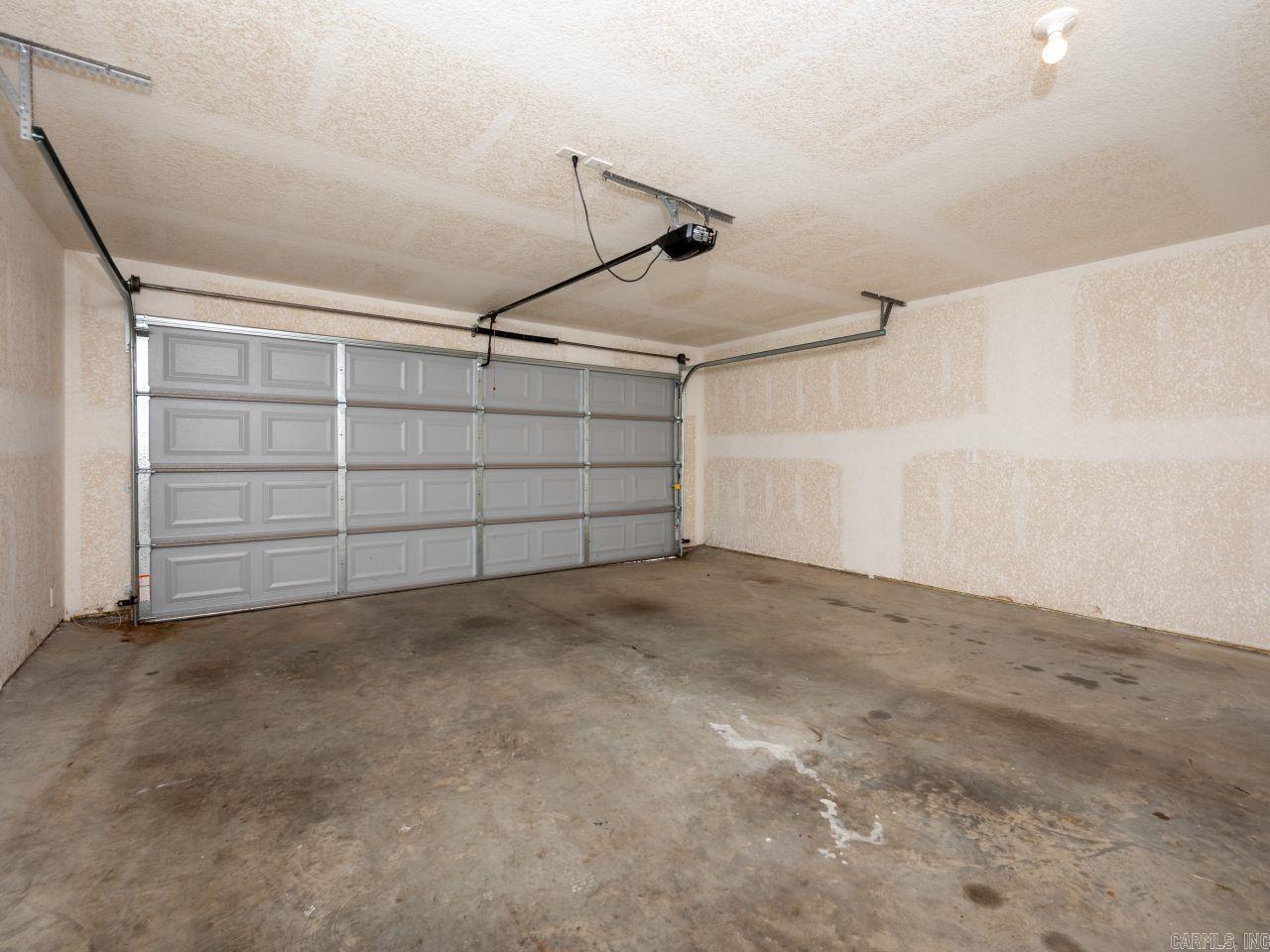 101 Palm Street Property Photo 31