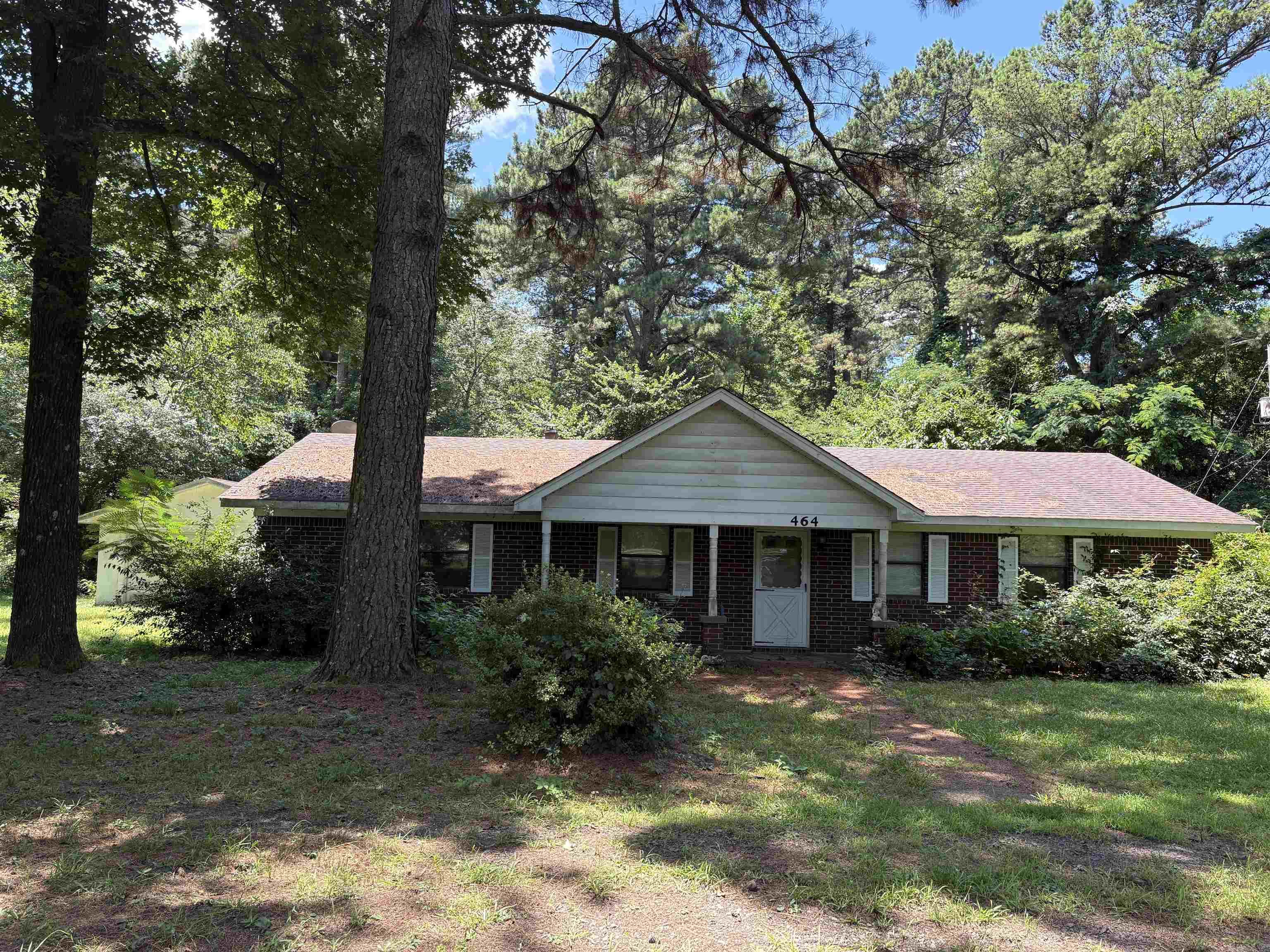 464 Hwy 286 E Property Photo 1
