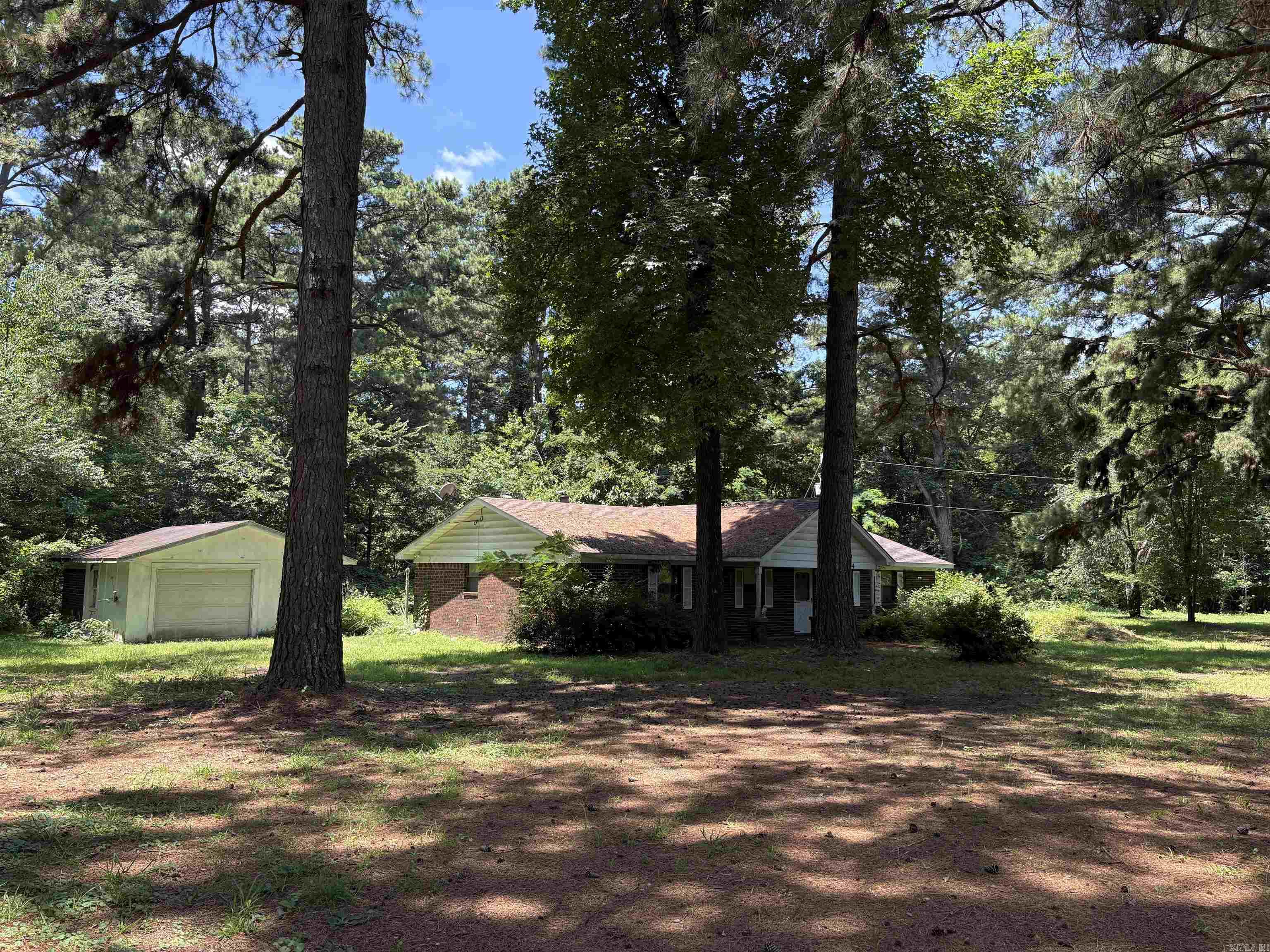 464 Hwy 286 E Property Photo 3