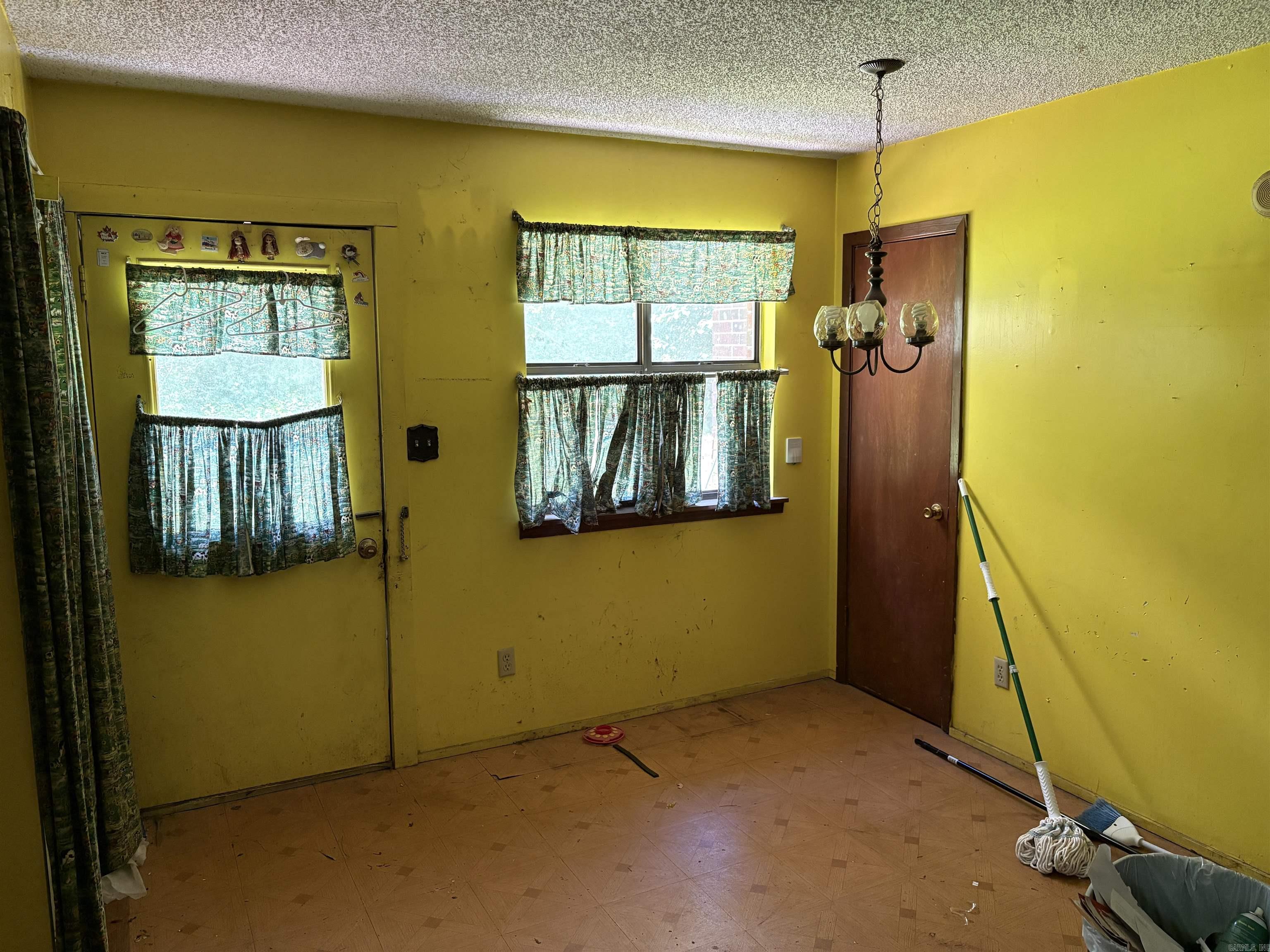464 Hwy 286 E Property Photo 5