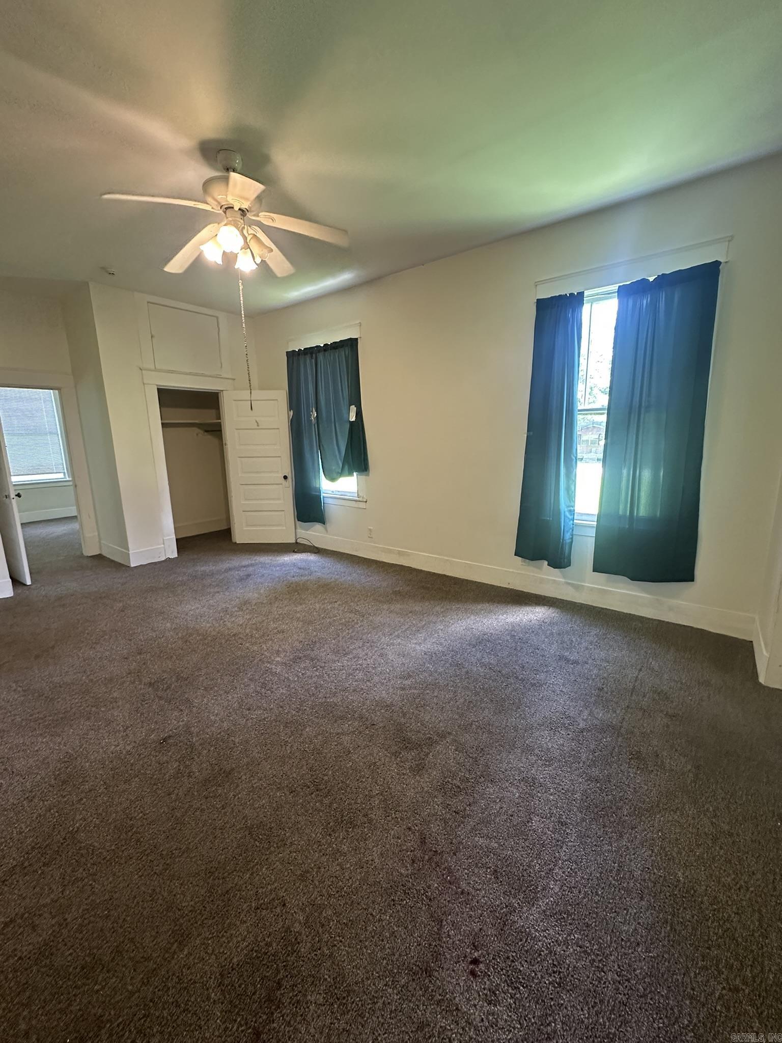 803 N Noble St Property Photo 8