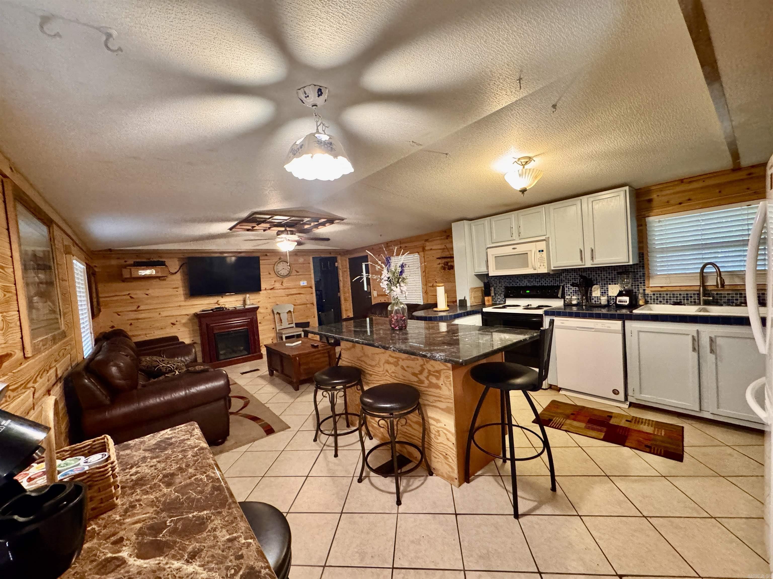 383 Belle Terre Drive Property Photo 15