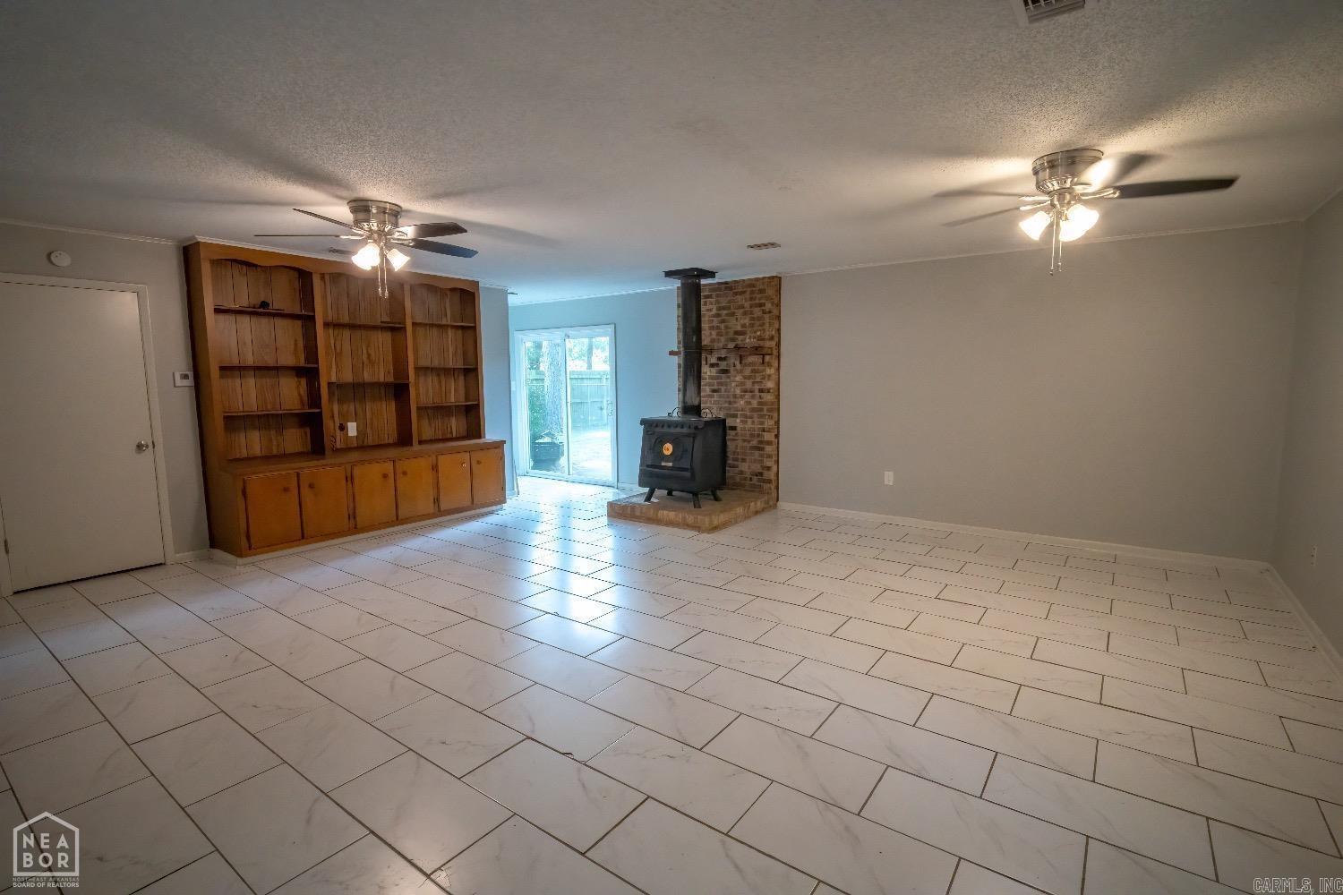 1705 Colonial Road Property Photo 7