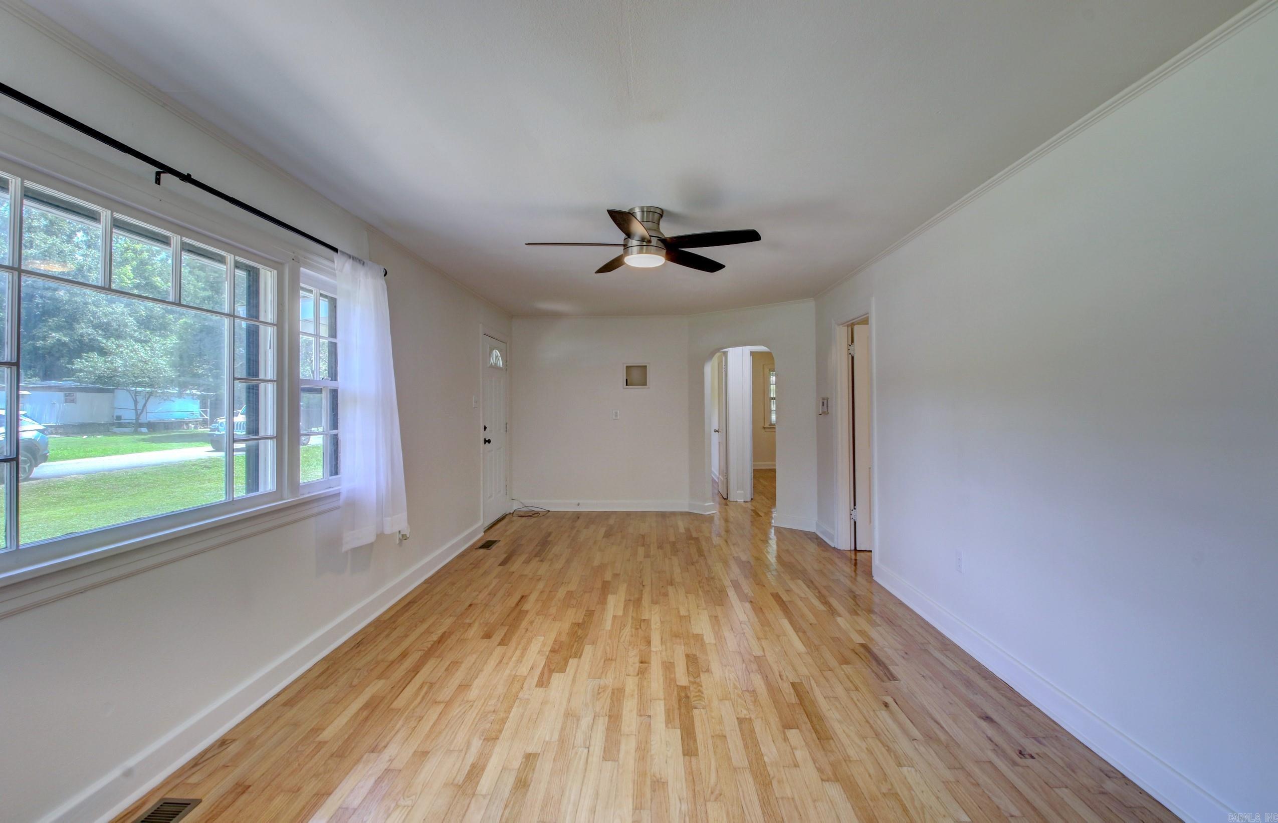 721 Fairview St Property Photo 7