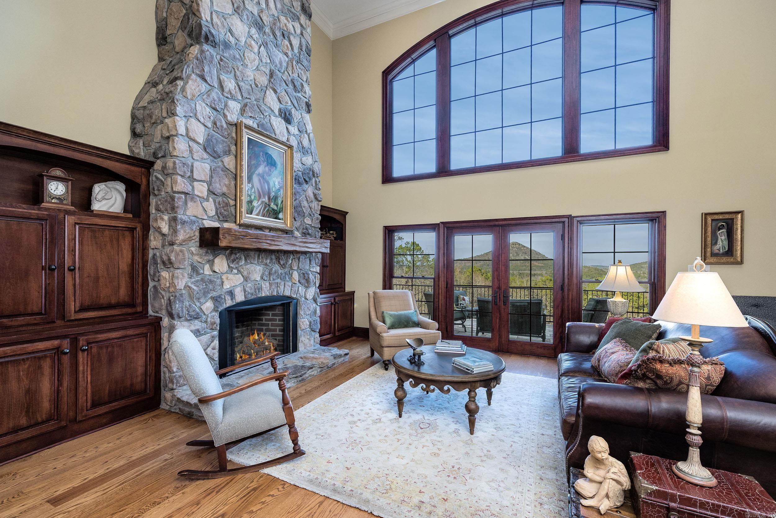 6916 Westridge Road Property Photo 4